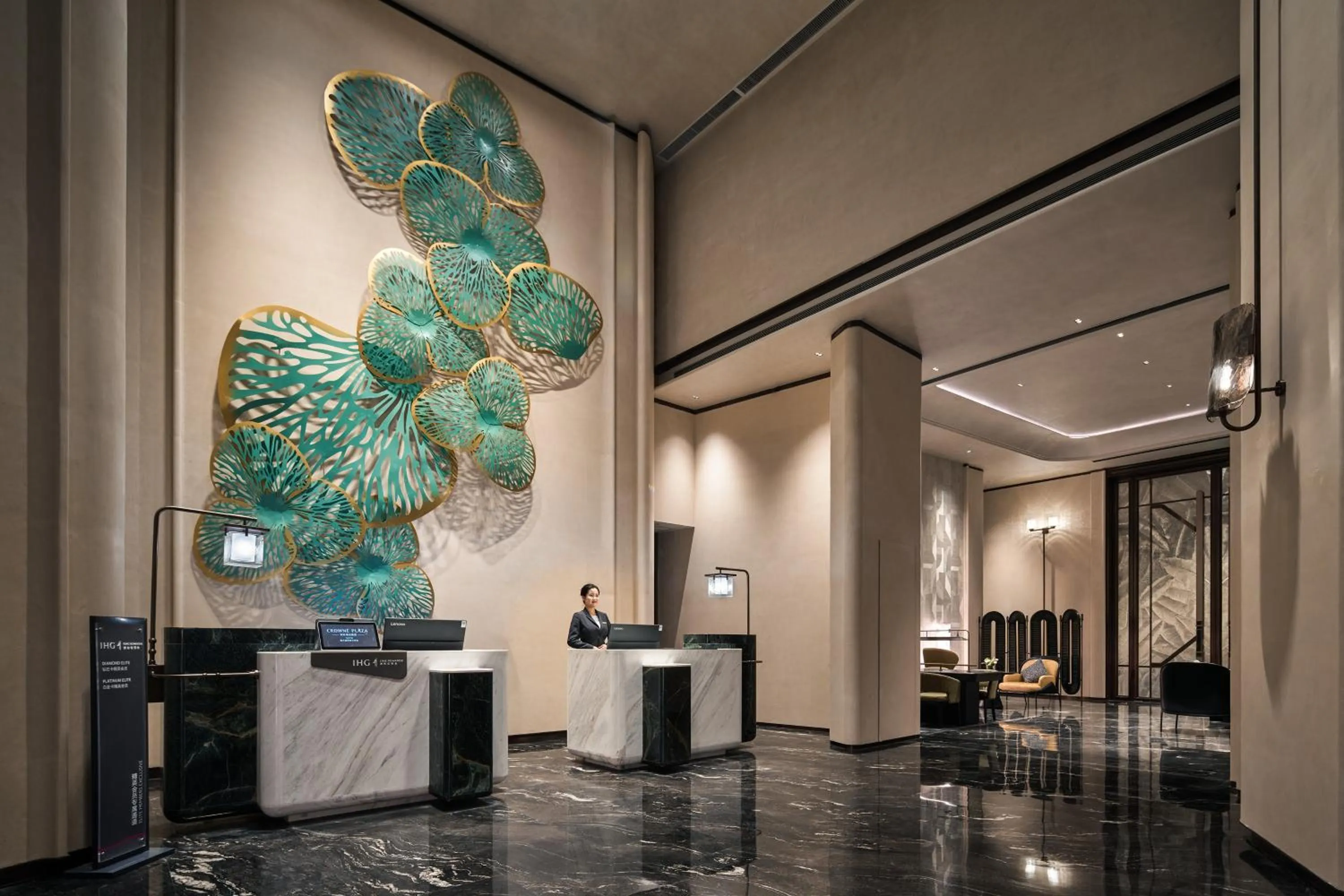 Property building in Crowne Plaza Taixing