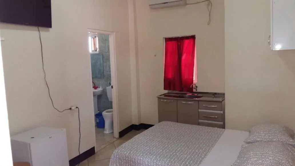 Studio in Hotel Bar Restaurant Emergency 911 STO LK GROUP Studio in Hotel Bar Restaurant Emergency 911 STO LK GROUP