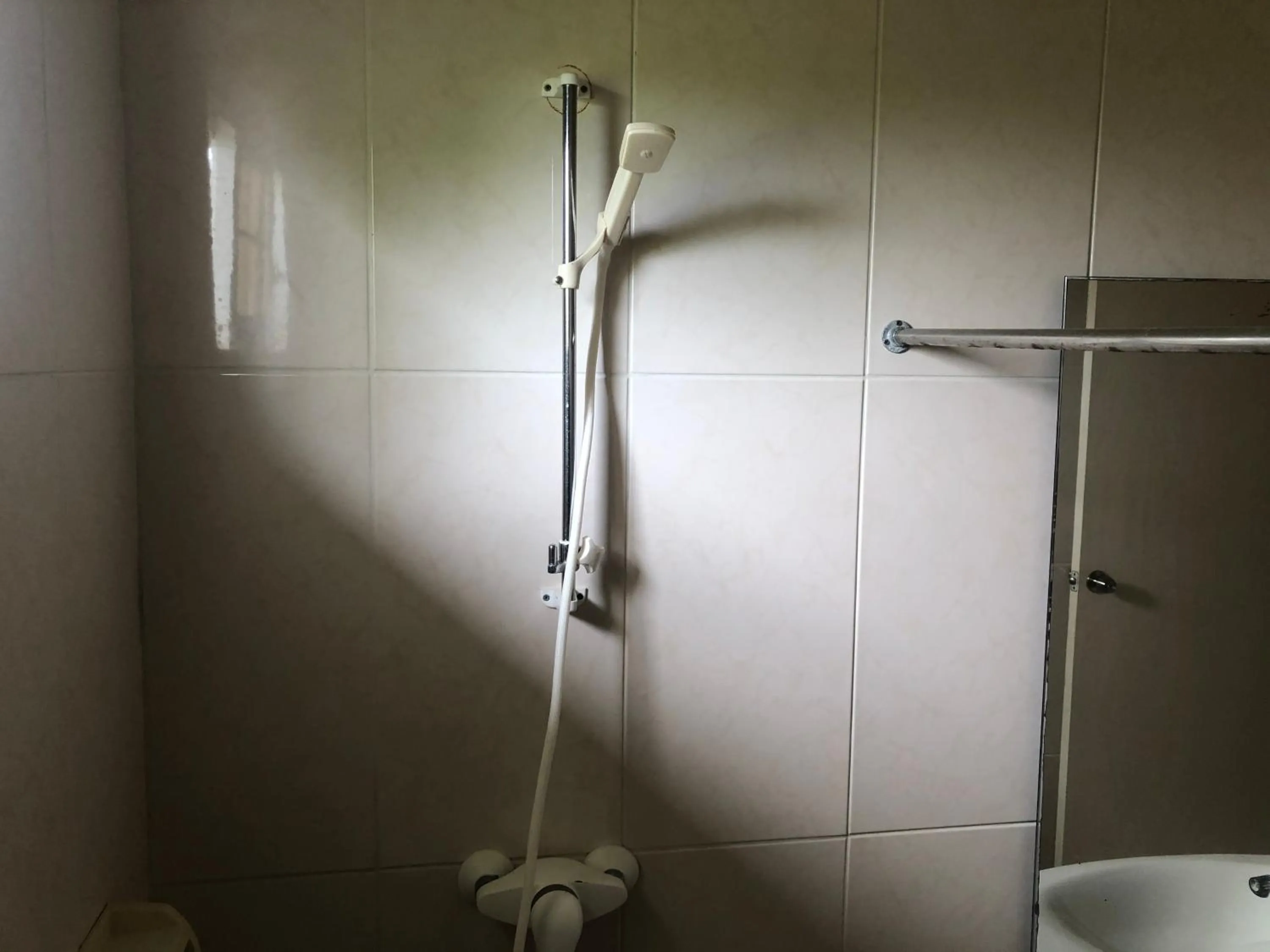 Hotel Bar Restaurant Emergency 911 STO LK GROUP