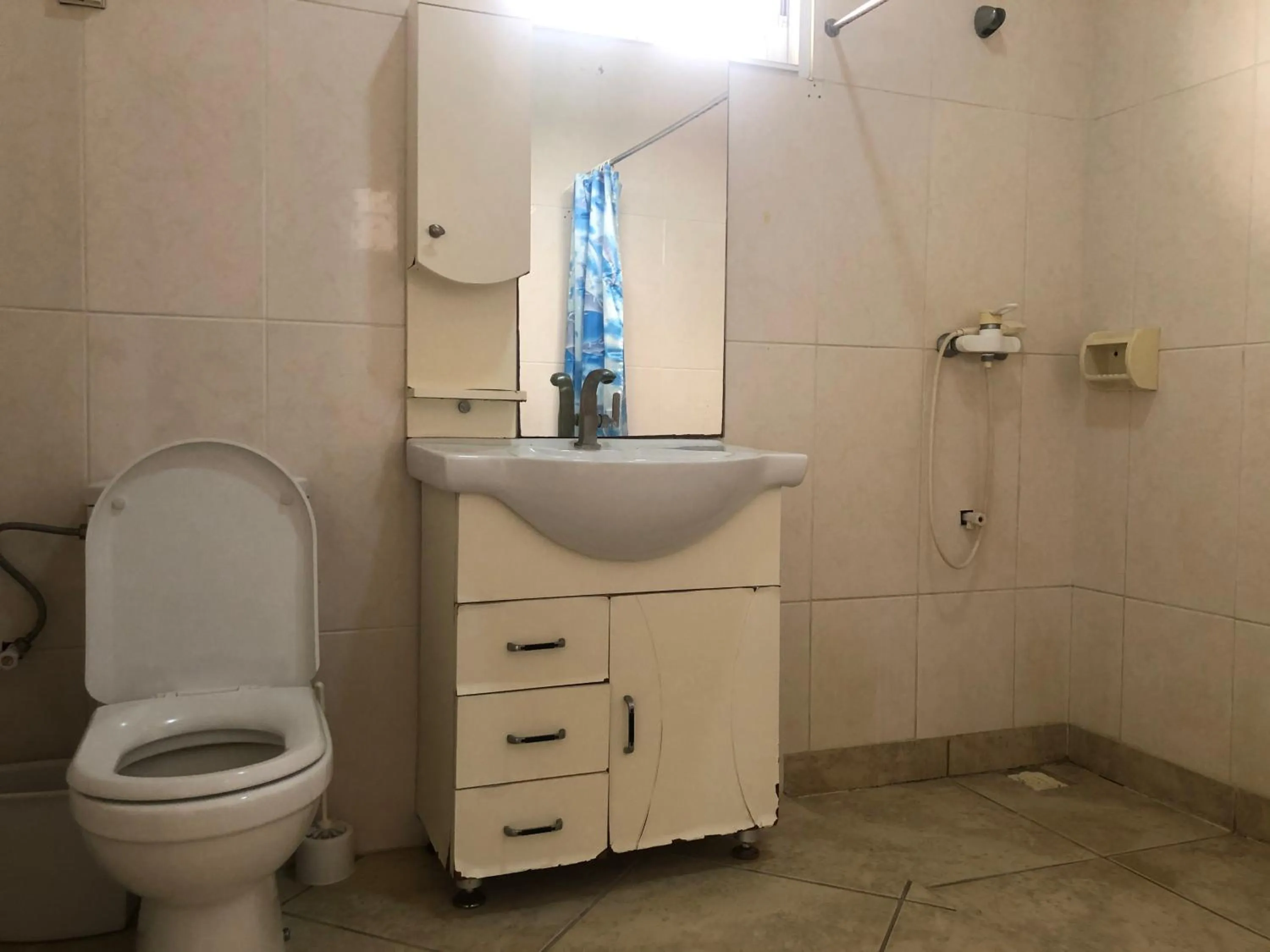 Hotel Bar Restaurant Emergency 911 STO LK GROUP