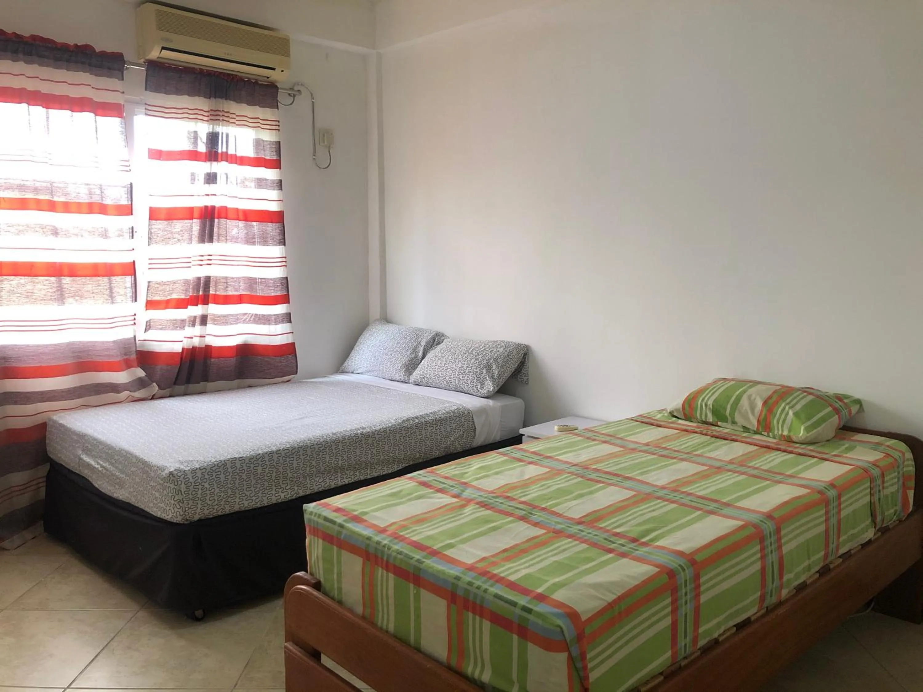 Bed in Hotel Bar Restaurant Emergency 911 STO LK GROUP