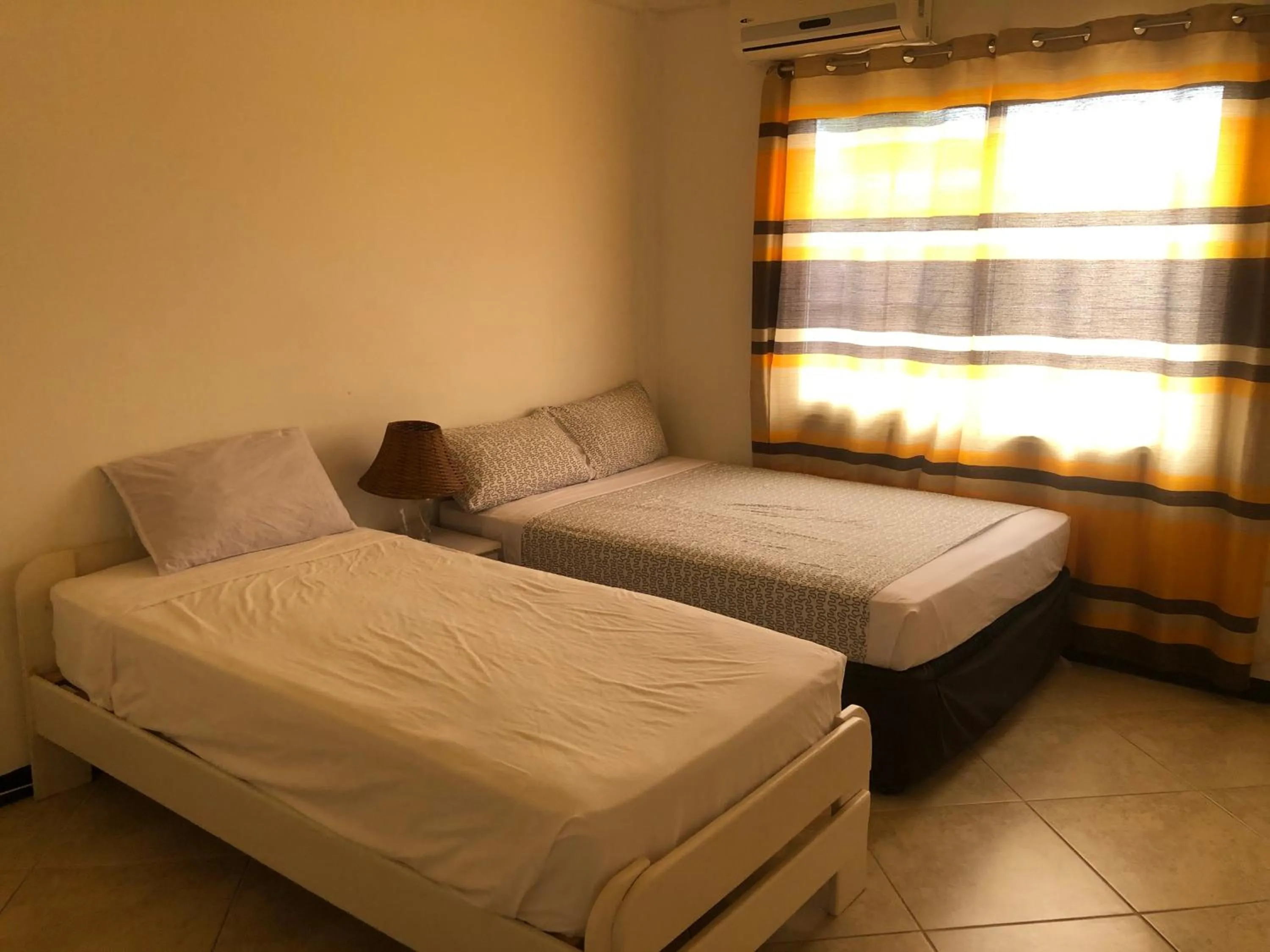 Bed in Hotel Bar Restaurant Emergency 911 STO LK GROUP