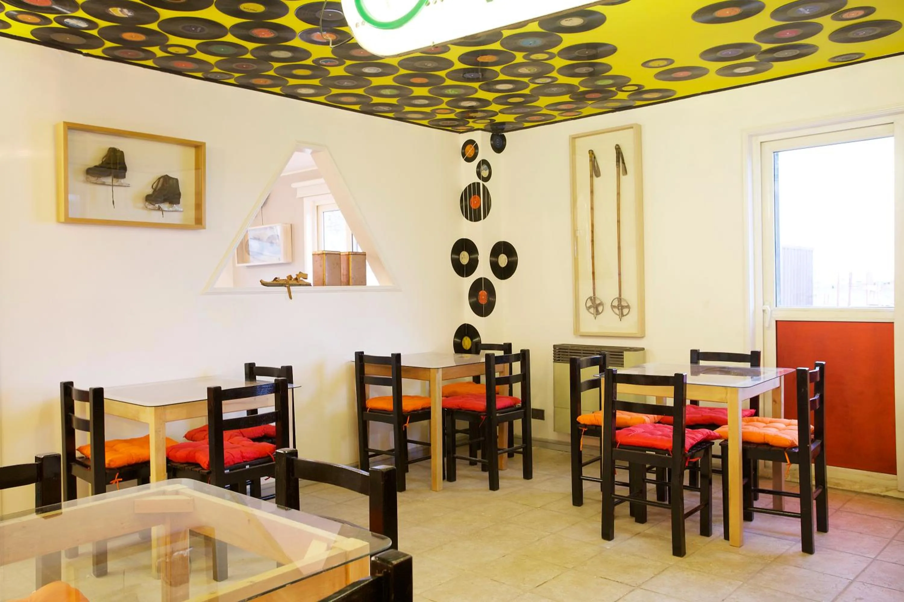 Restaurant/places to eat in Apart Hotel Bianco