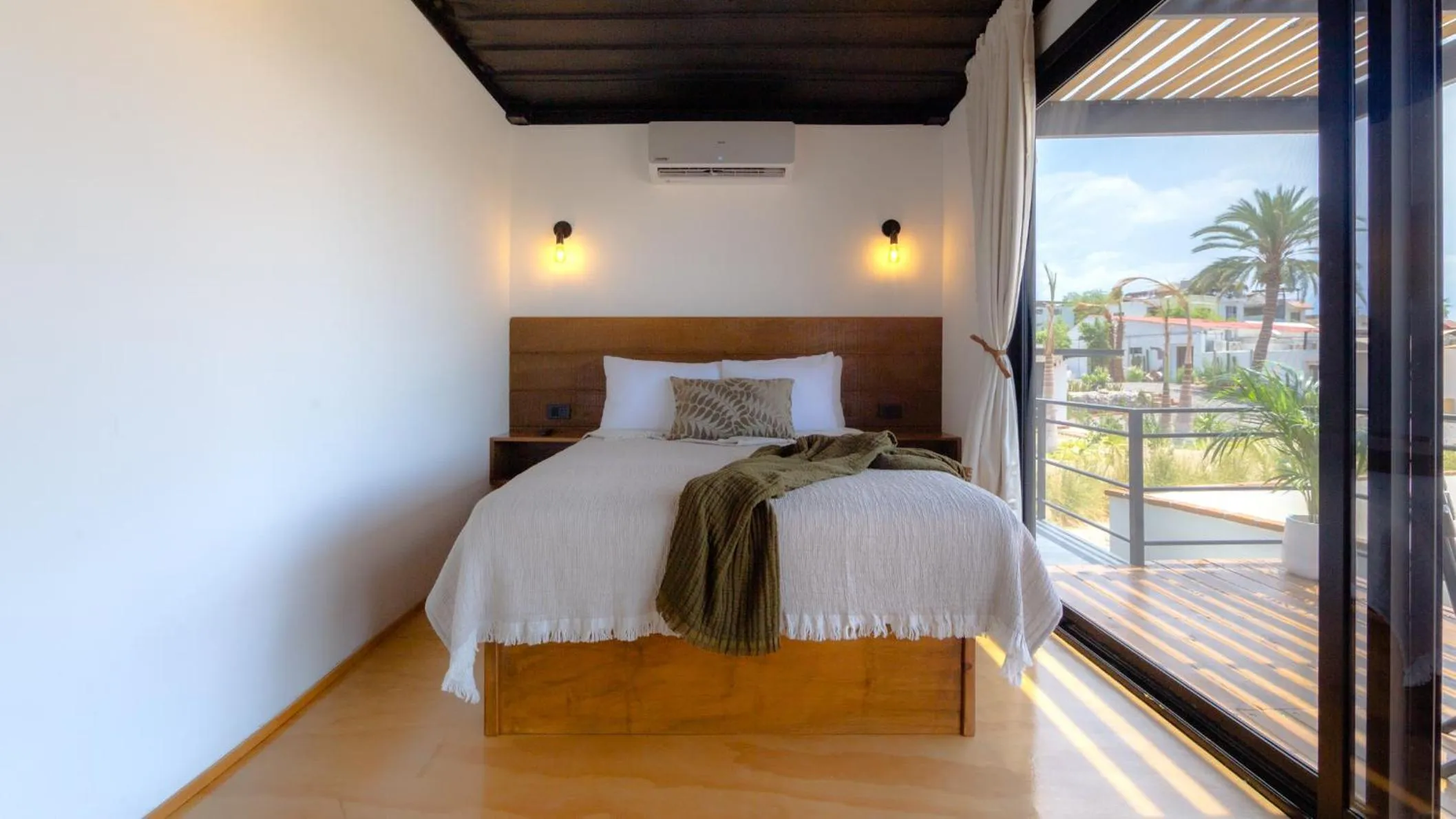 Bed in InHouse Glamping Hotel La Paz