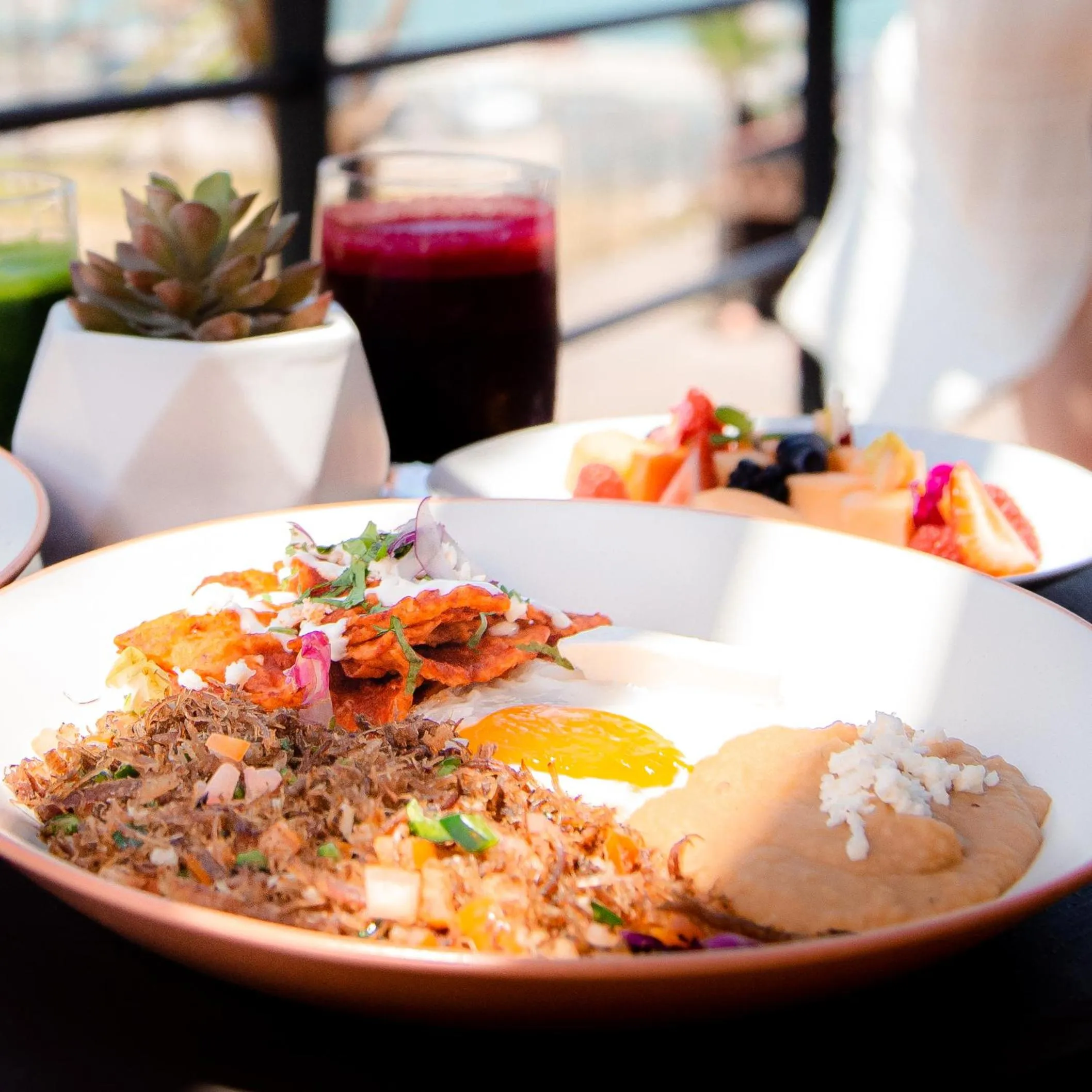 Food and drinks in InHouse Glamping Hotel La Paz