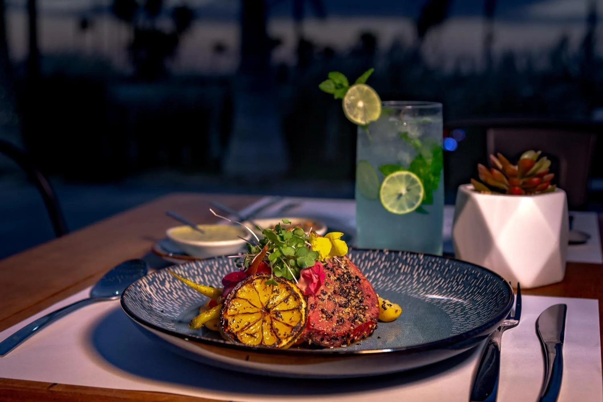 Food and drinks in InHouse Glamping Hotel La Paz