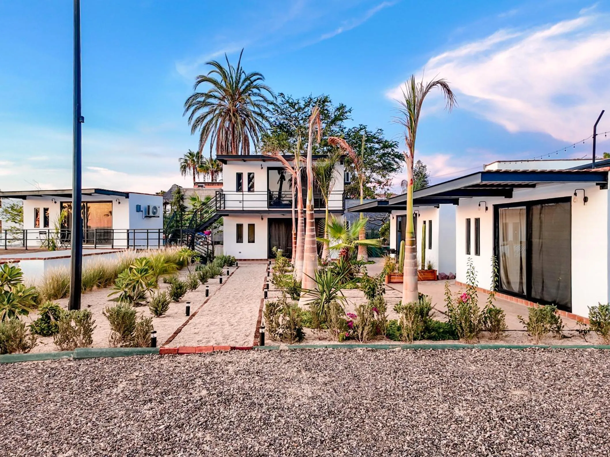 Day in InHouse Glamping Hotel La Paz