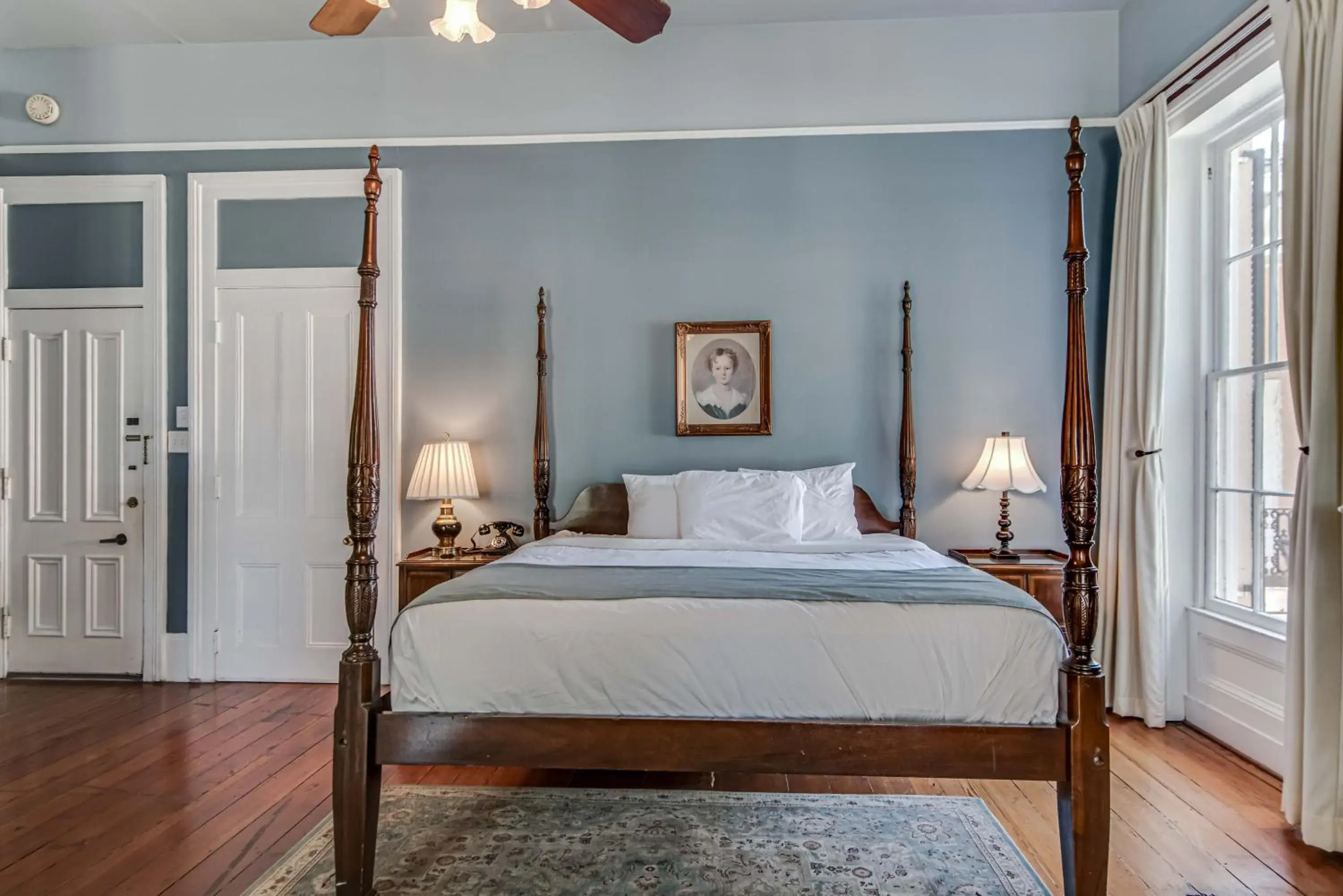 Bed in Malaga Inn Bed in Malaga Inn