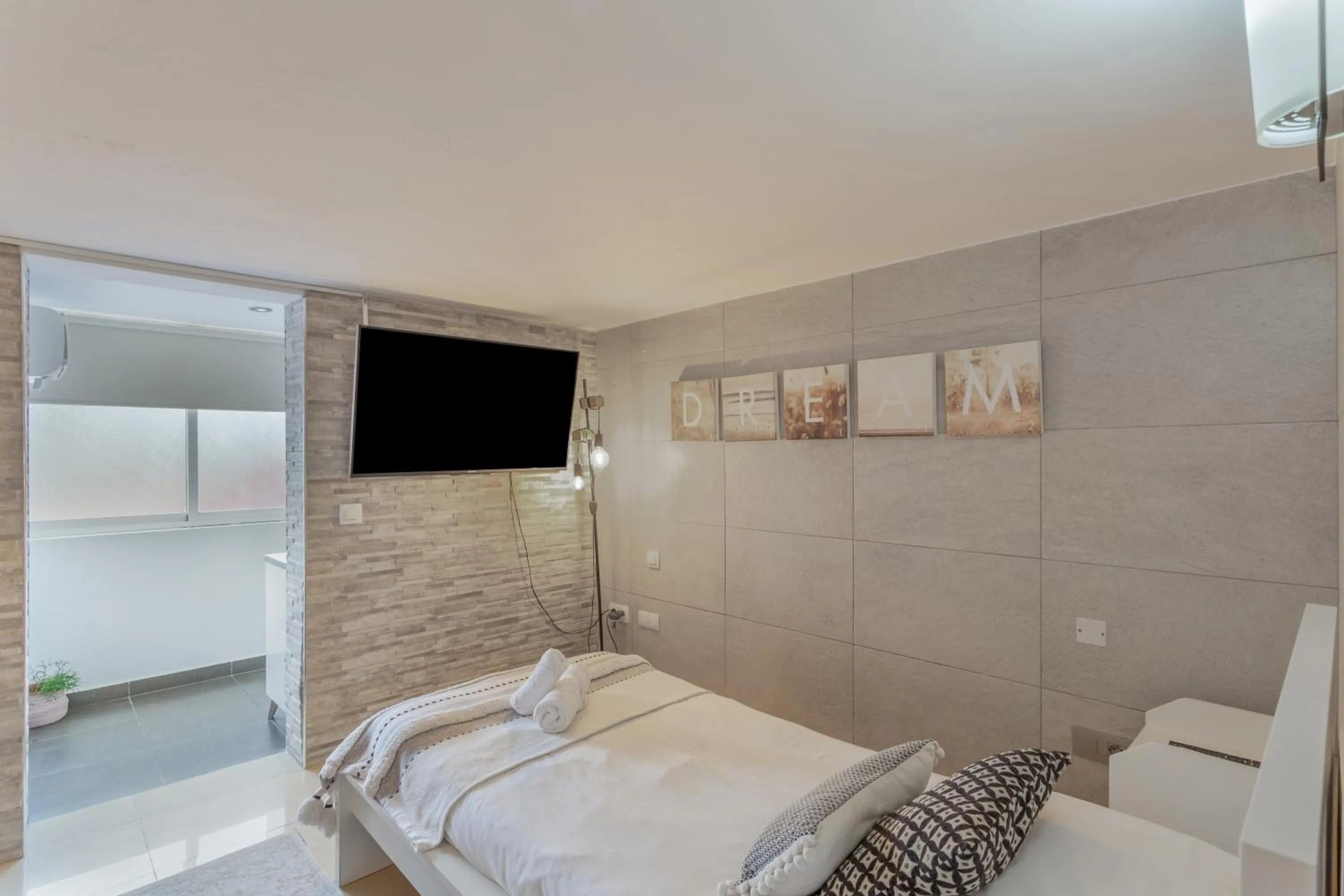 Standard Single Room with Shower in Villa Bandama Golf