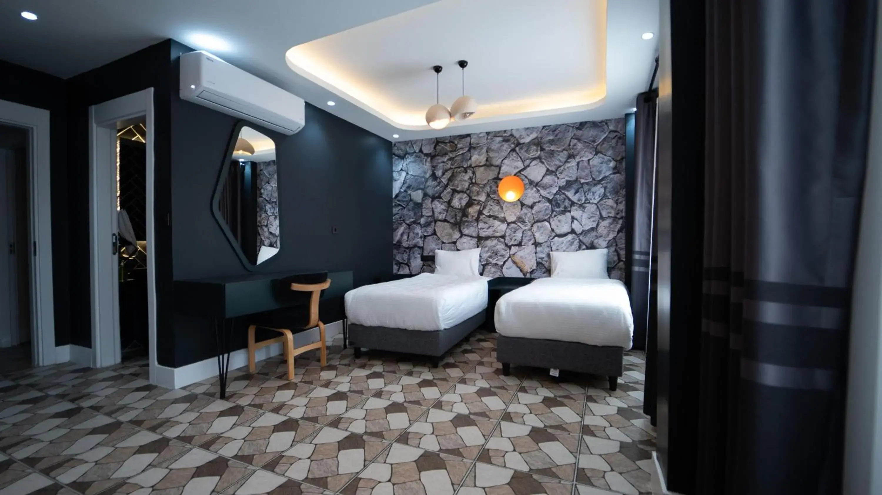 Superior Twin Room with City View - single occupancy in Lidar Hotel Business Class Superior Twin Room with City View - single occupancy in Lidar Hotel Business Class