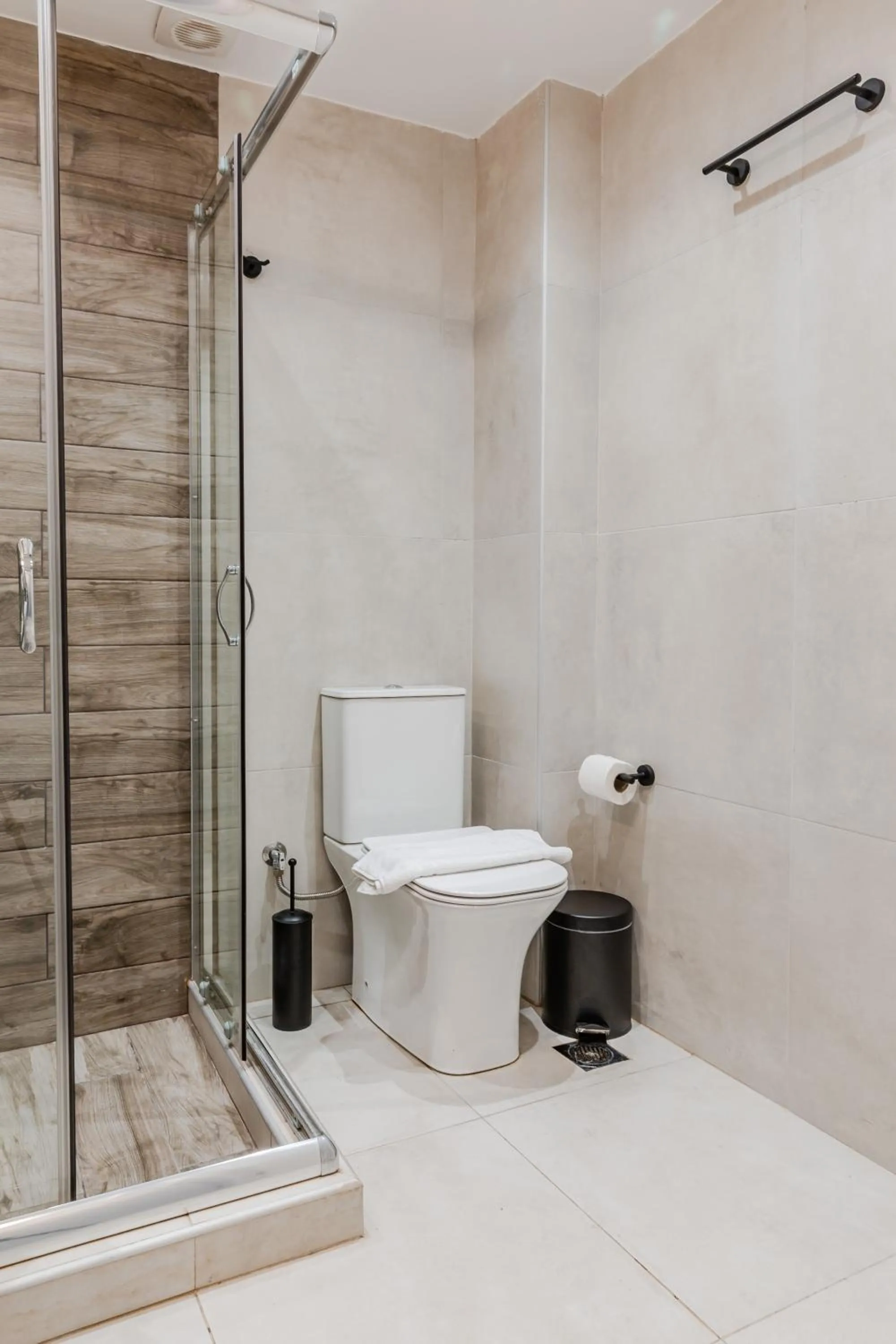 Shower in Noon Smart Residences