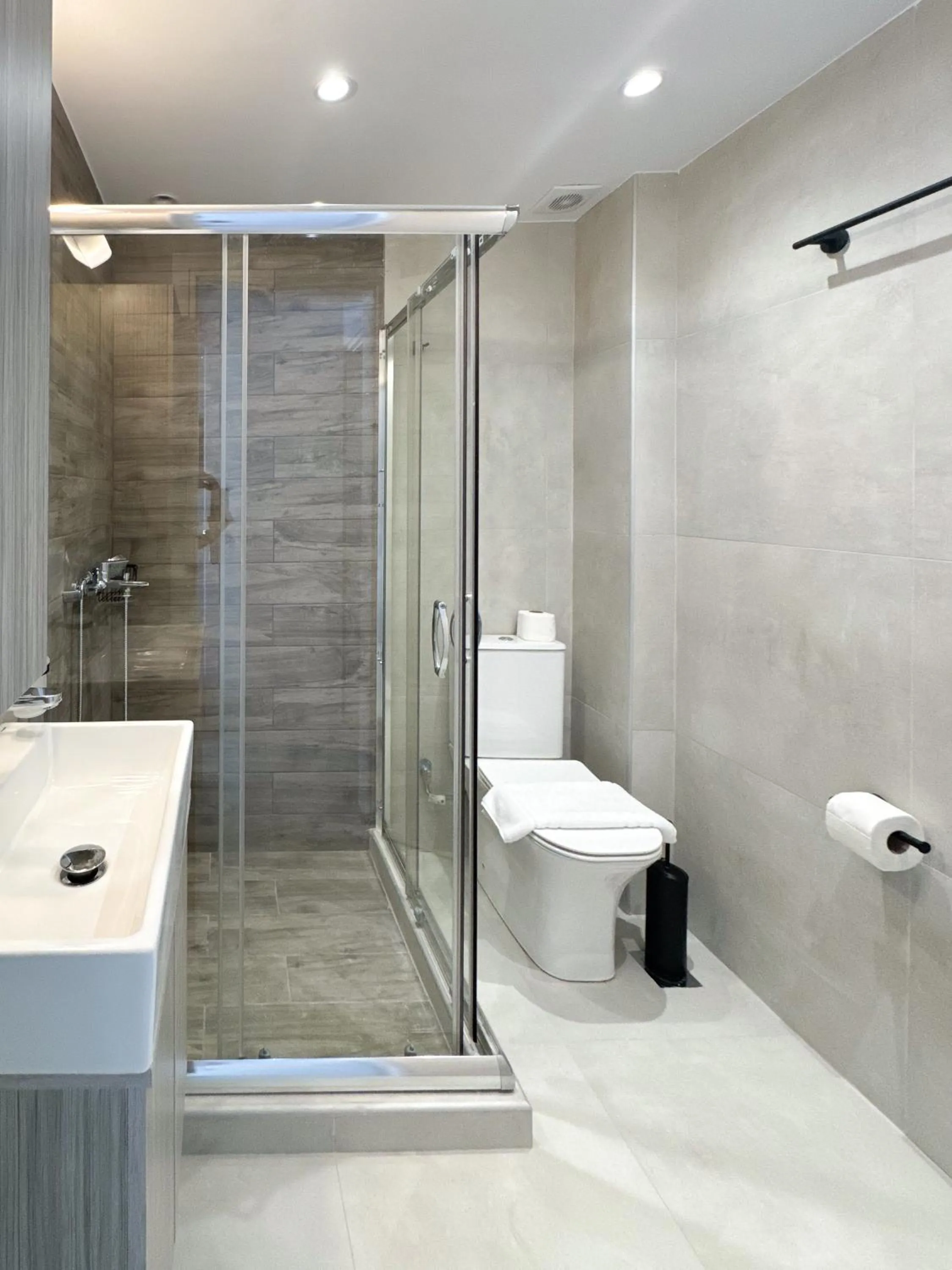Shower in Noon Smart Residences