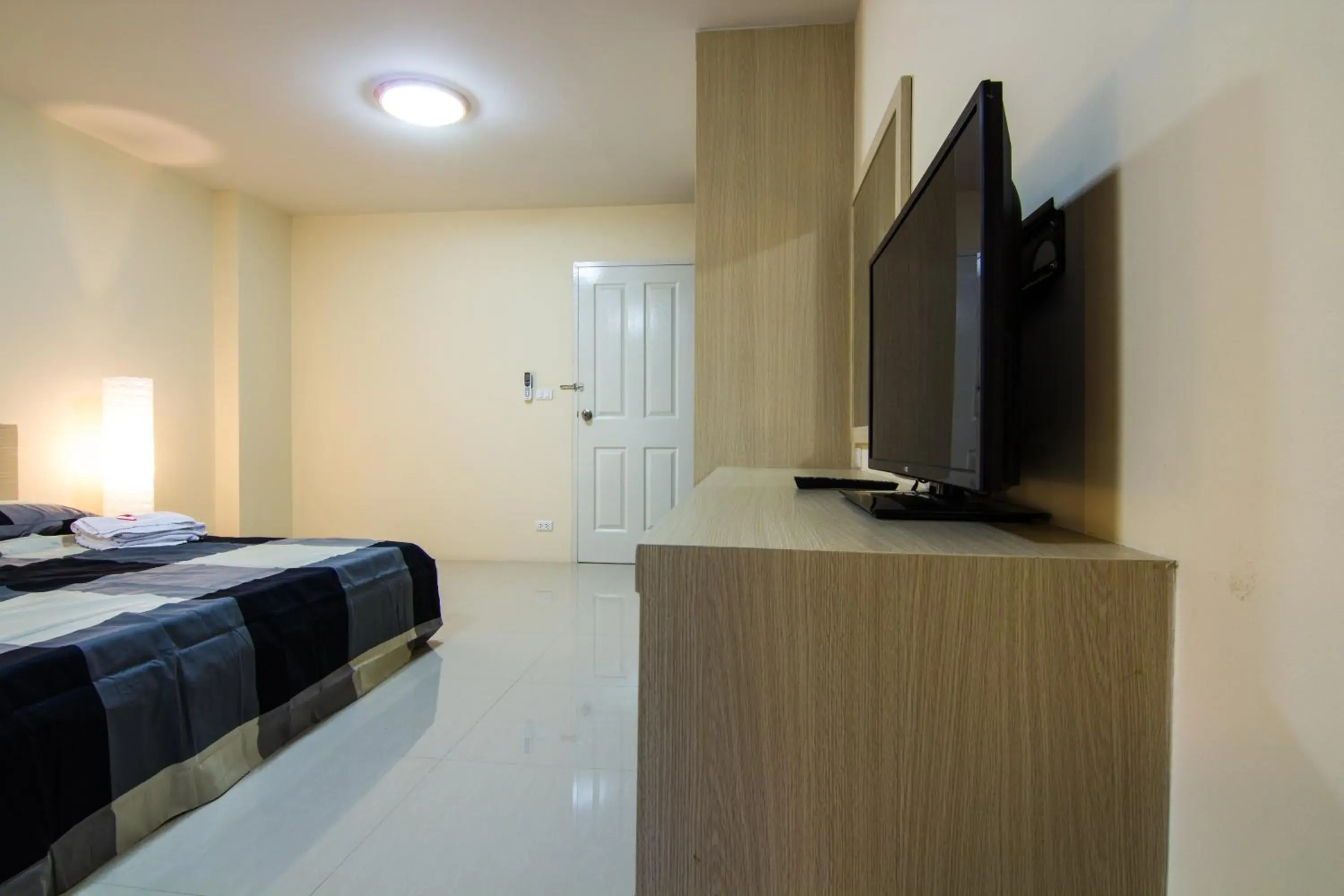 Bed in Dae Ma Place Bed in Dae Ma Place