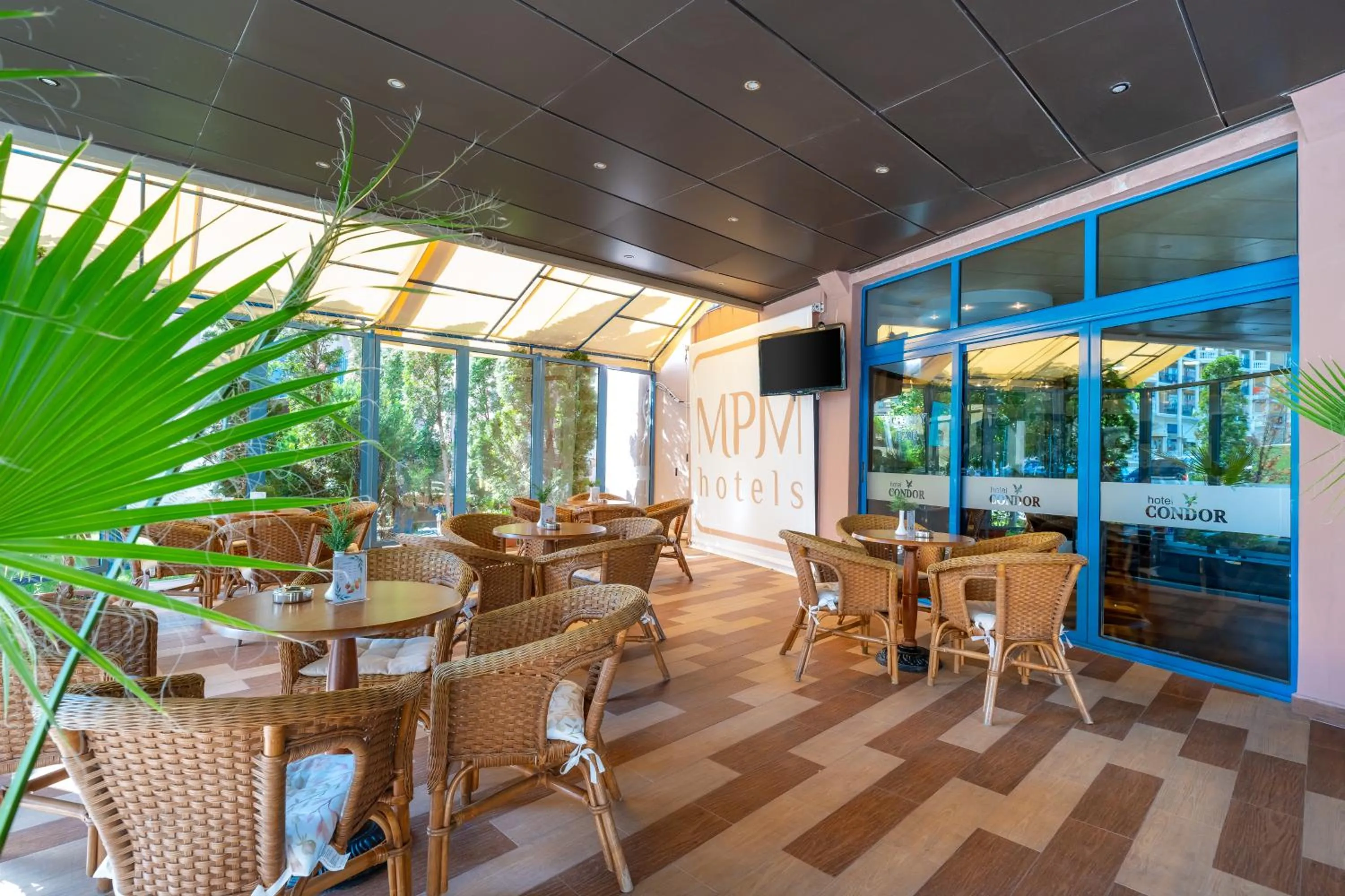 Lounge or bar in MPM Hotel Condor - All Inclusive Light