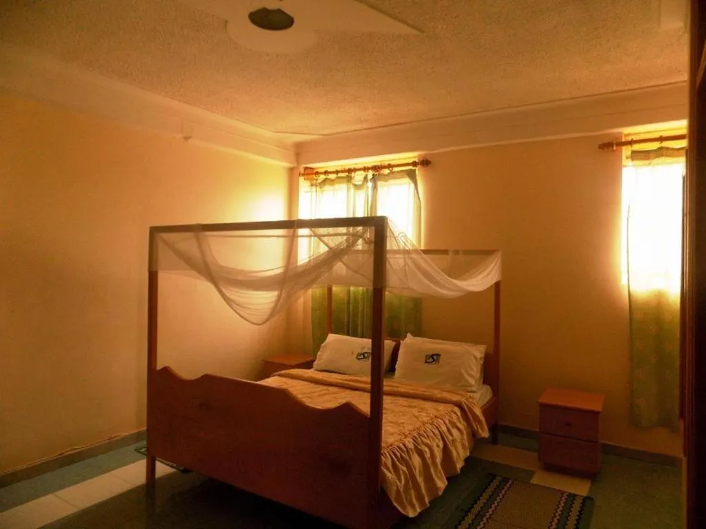 Palm Springs Hotel Masaka