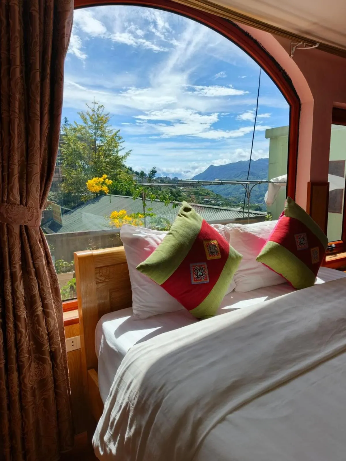 Bed in Sapa Scenery Hotel