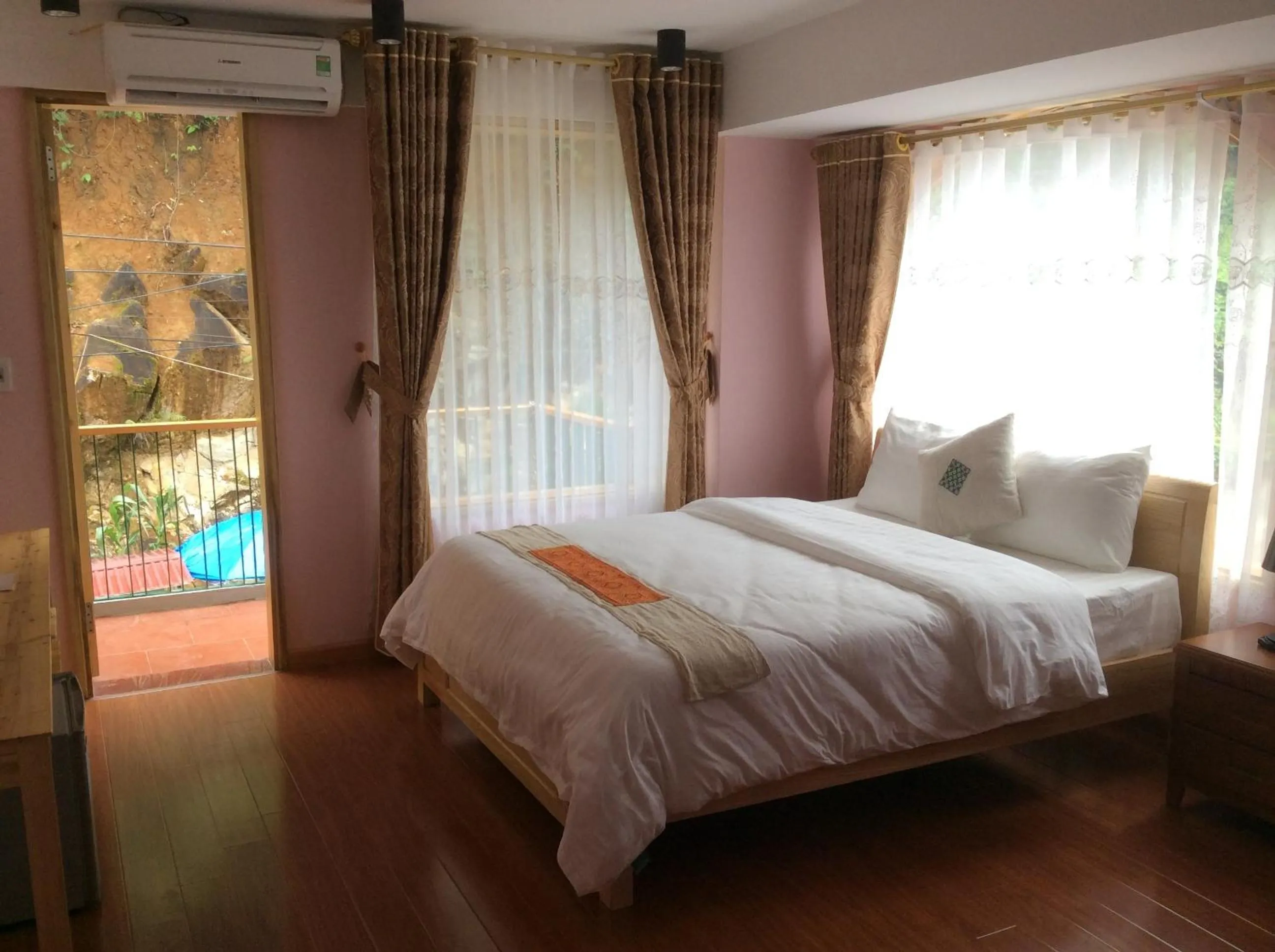 Bedroom, Bed in Sapa Scenery Hotel