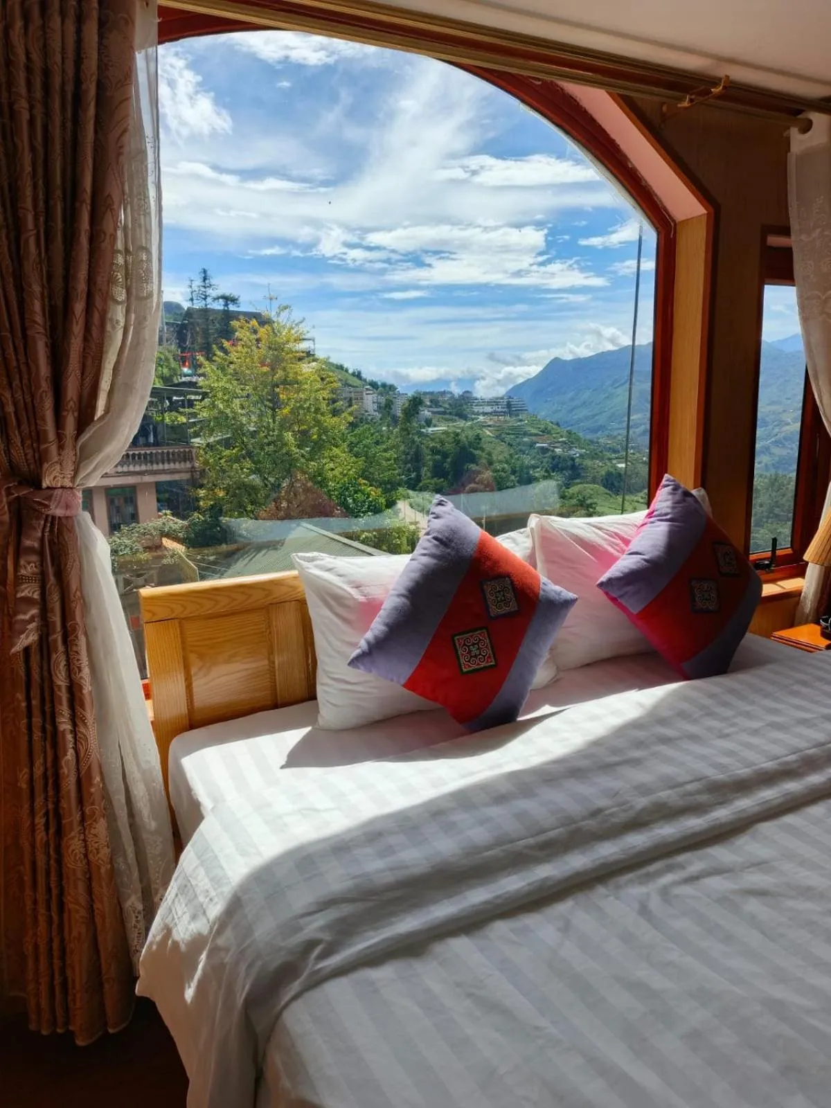 View (from property/room), Bed in Sapa Scenery Hotel