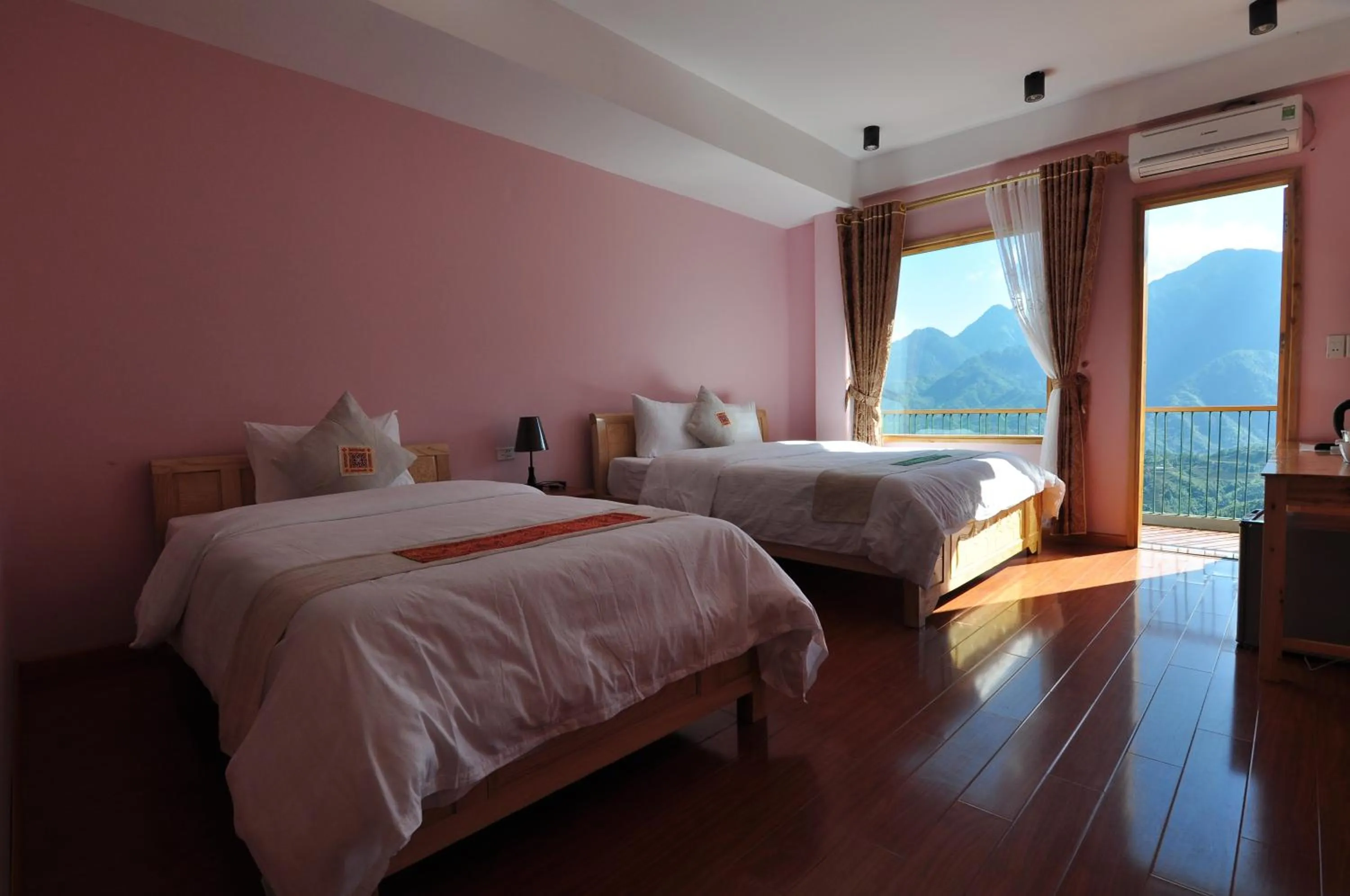 Day, Bed in Sapa Scenery Hotel