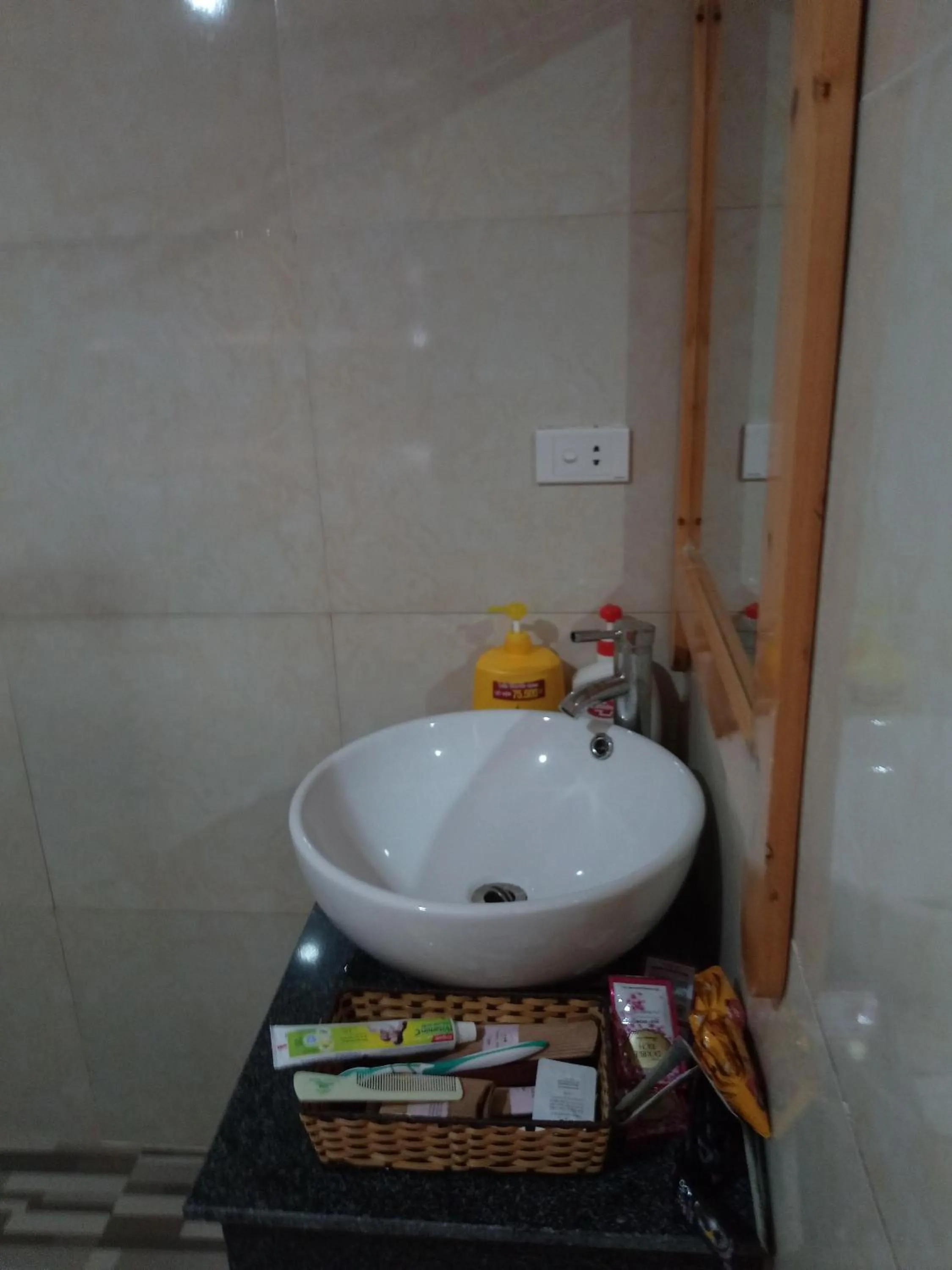 Toilet in Sapa Scenery Hotel