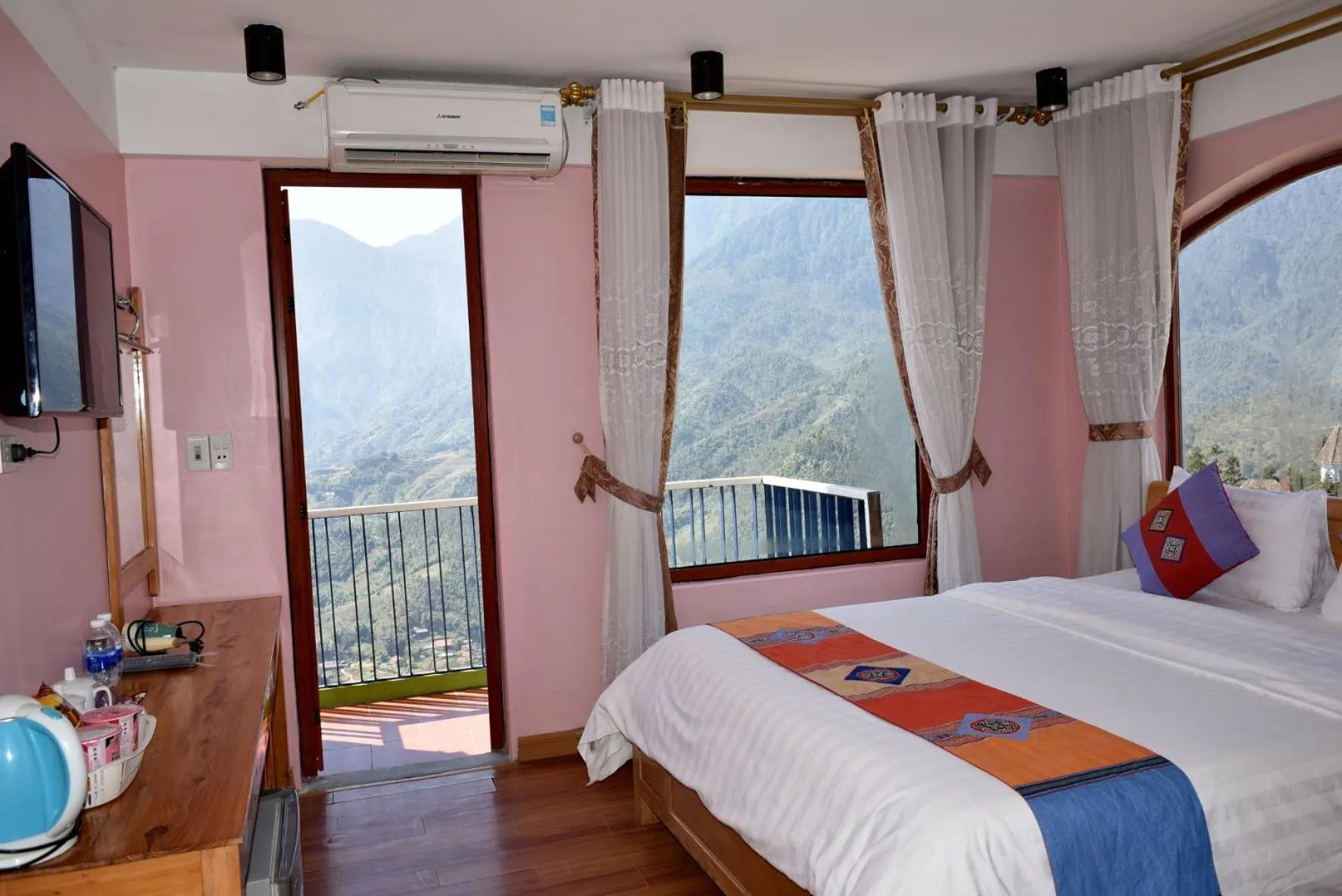Bedroom, Bed in Sapa Scenery Hotel
