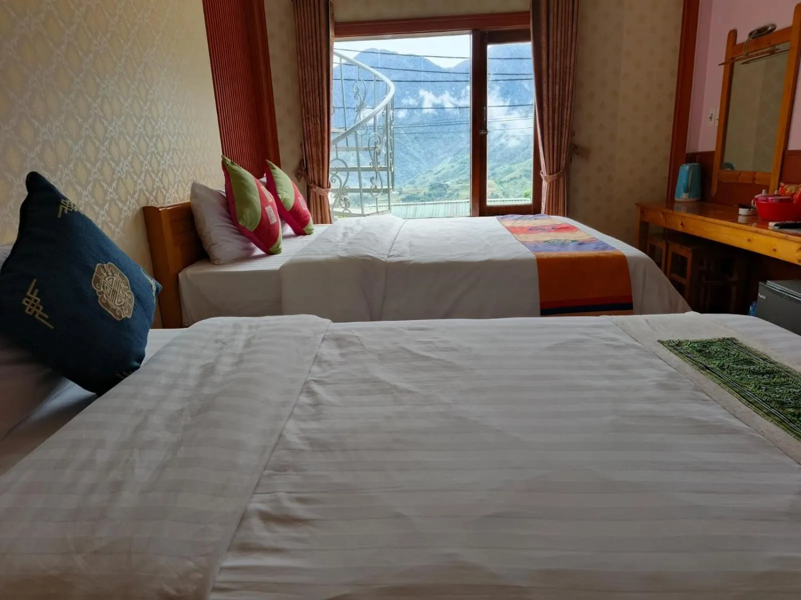 Bed in Sapa Scenery Hotel