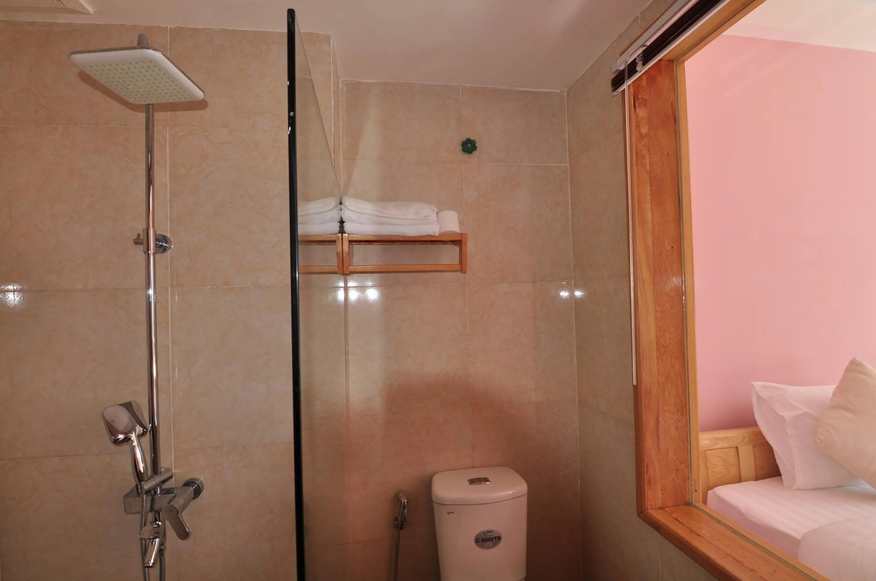 Shower, Bed in Sapa Scenery Hotel