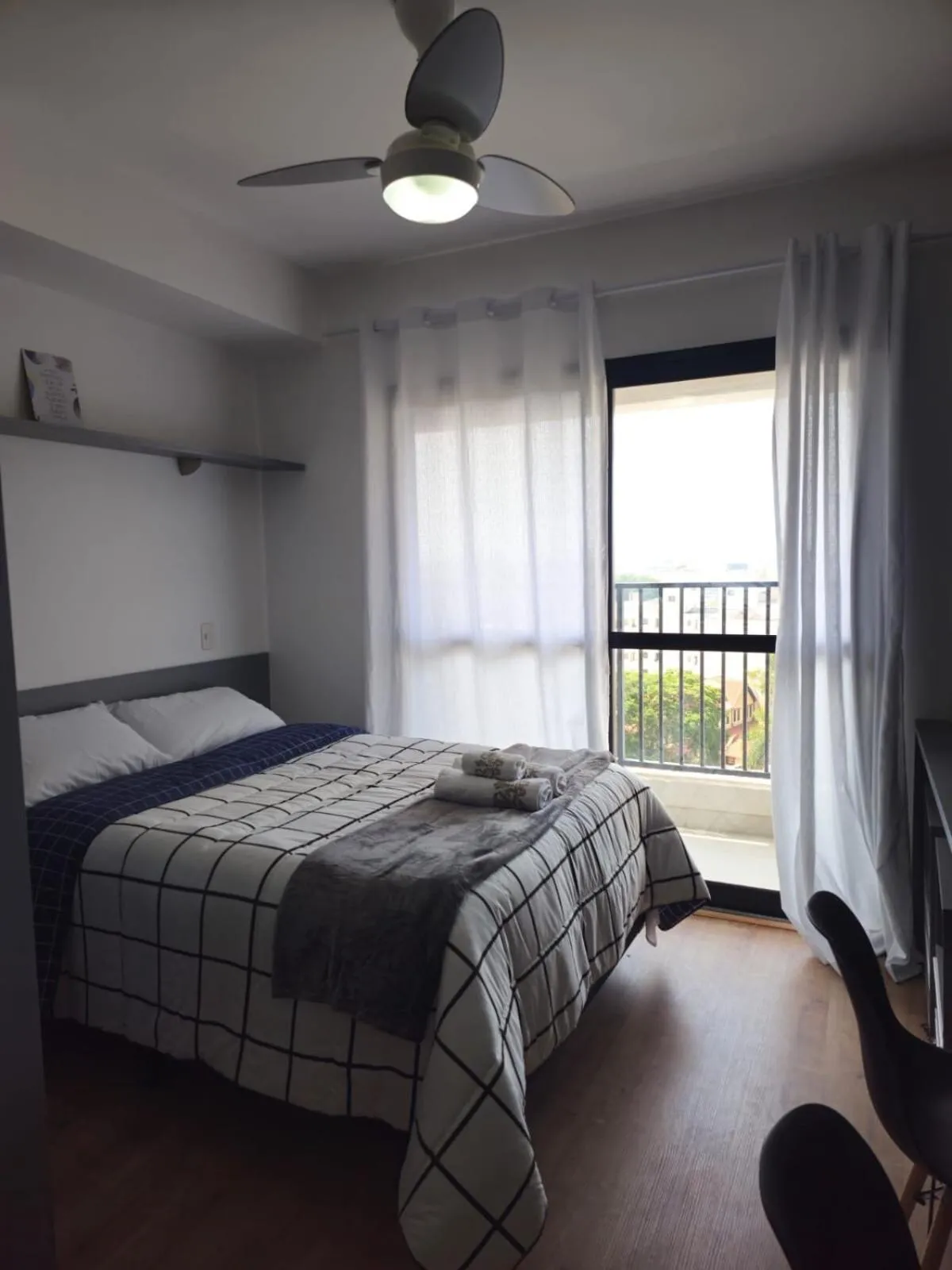 Photo of the whole room, Bed in ZYZ Centro - Frente metrô Luz com vaga rotativa