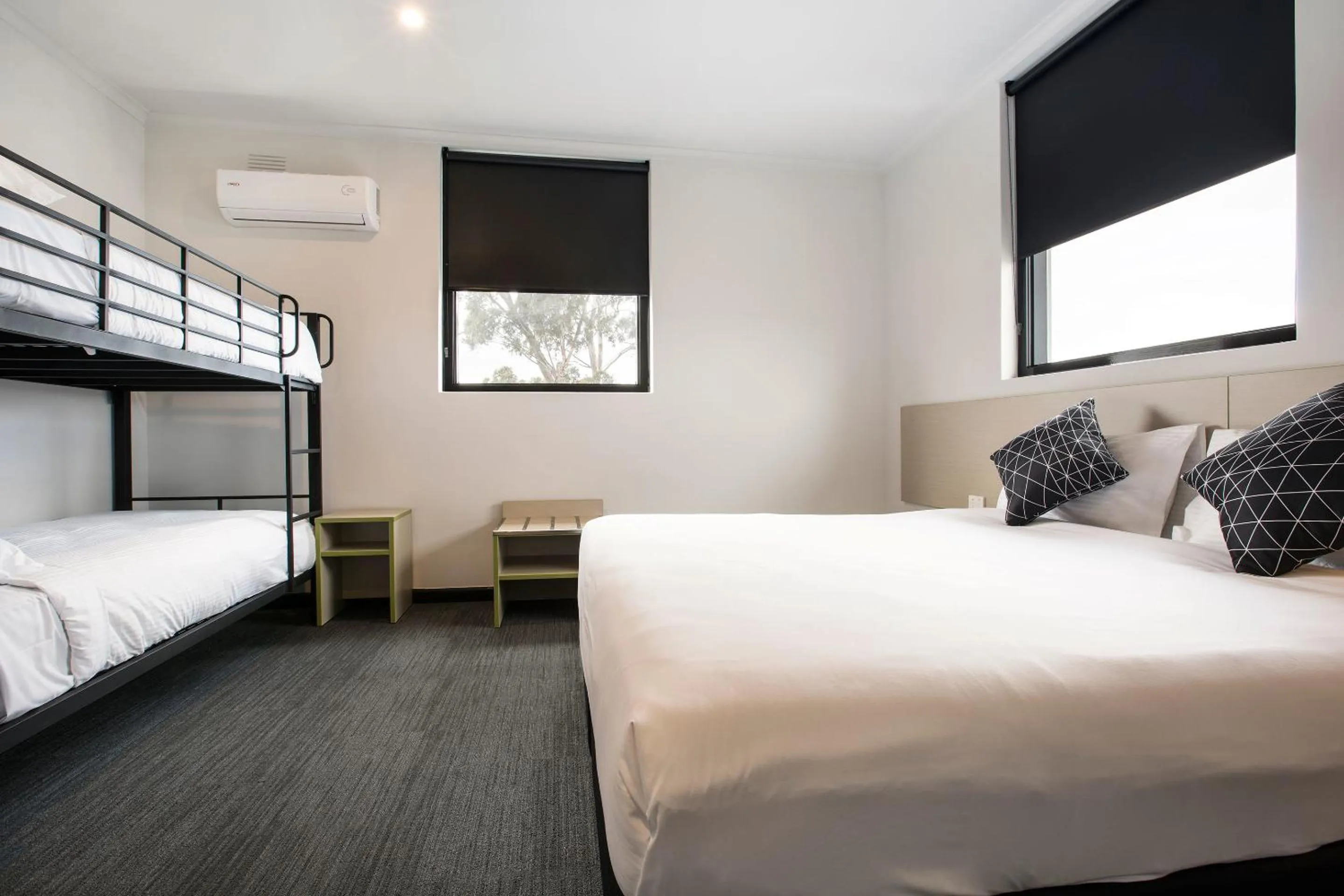 Bed in Nightcap at St Albans Hotel