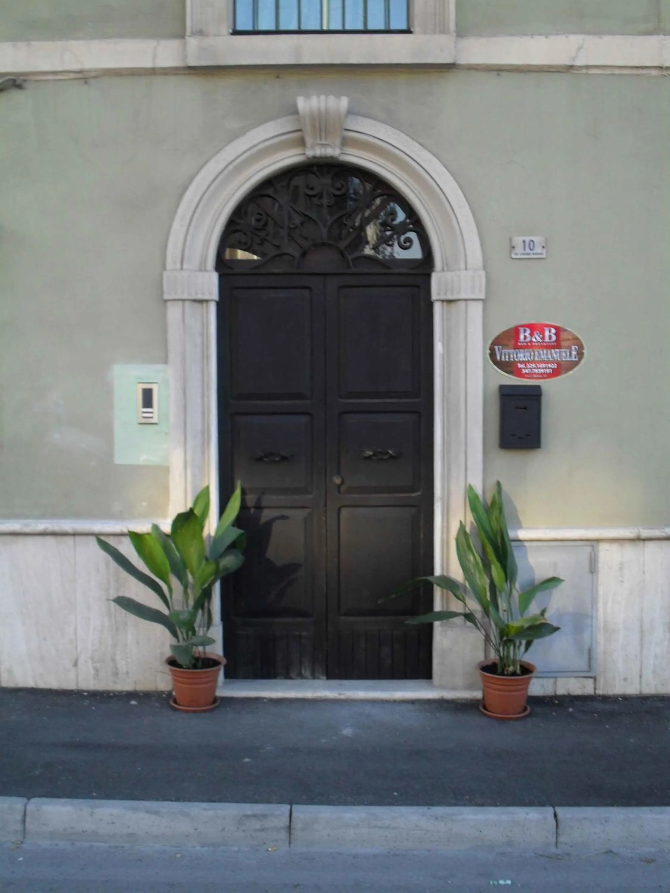 Facade/entrance in B&B Vittorio Emanuele