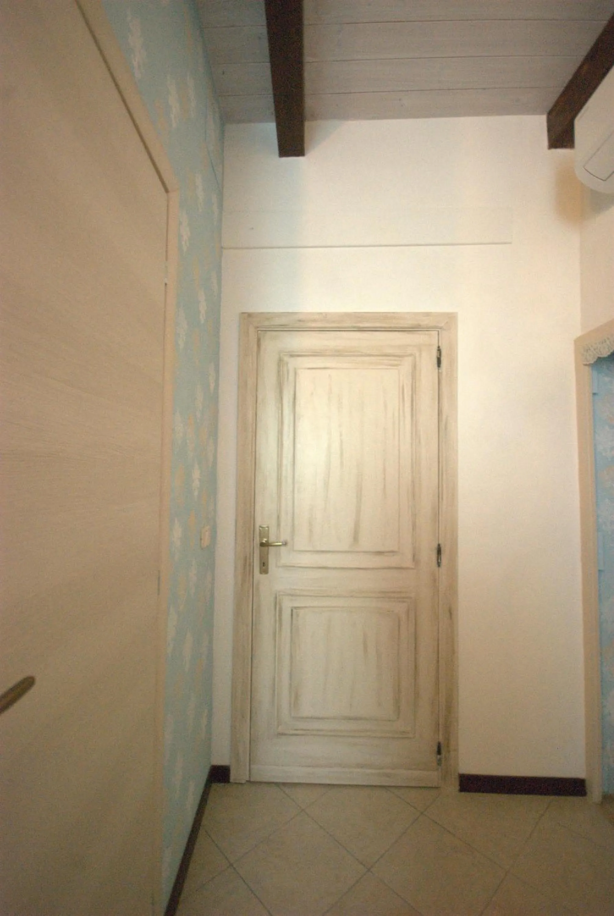 Decorative detail in B&B Vittorio Emanuele
