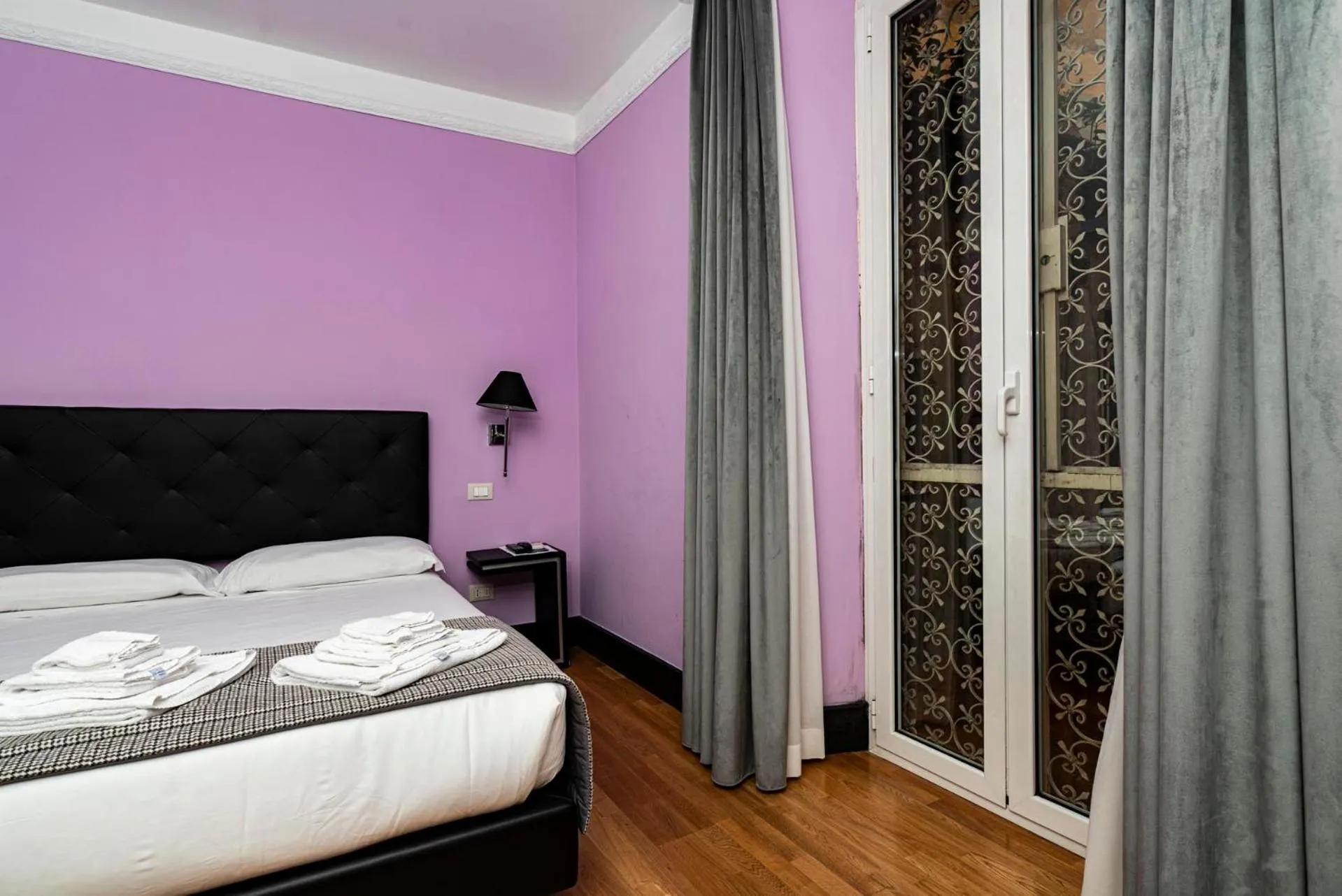 Bed in Imperium Suite Navona