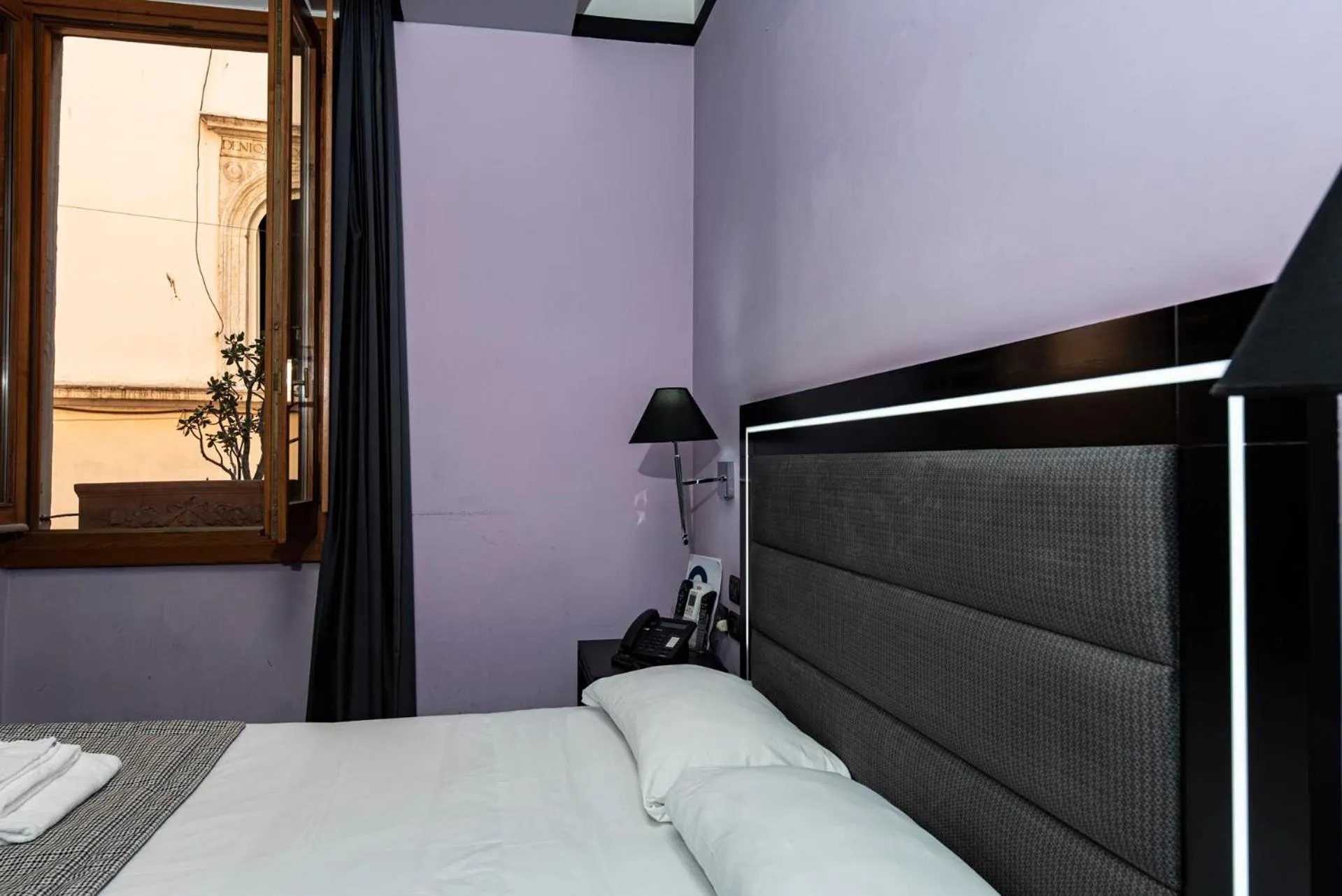 Bed in Imperium Suite Navona
