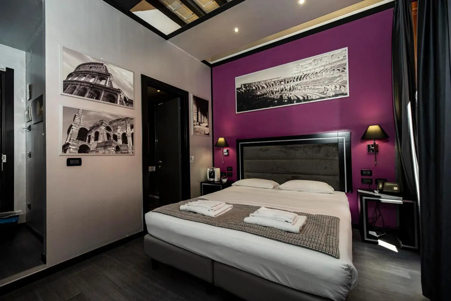 Bed in Imperium Suite Navona Bed in Imperium Suite Navona