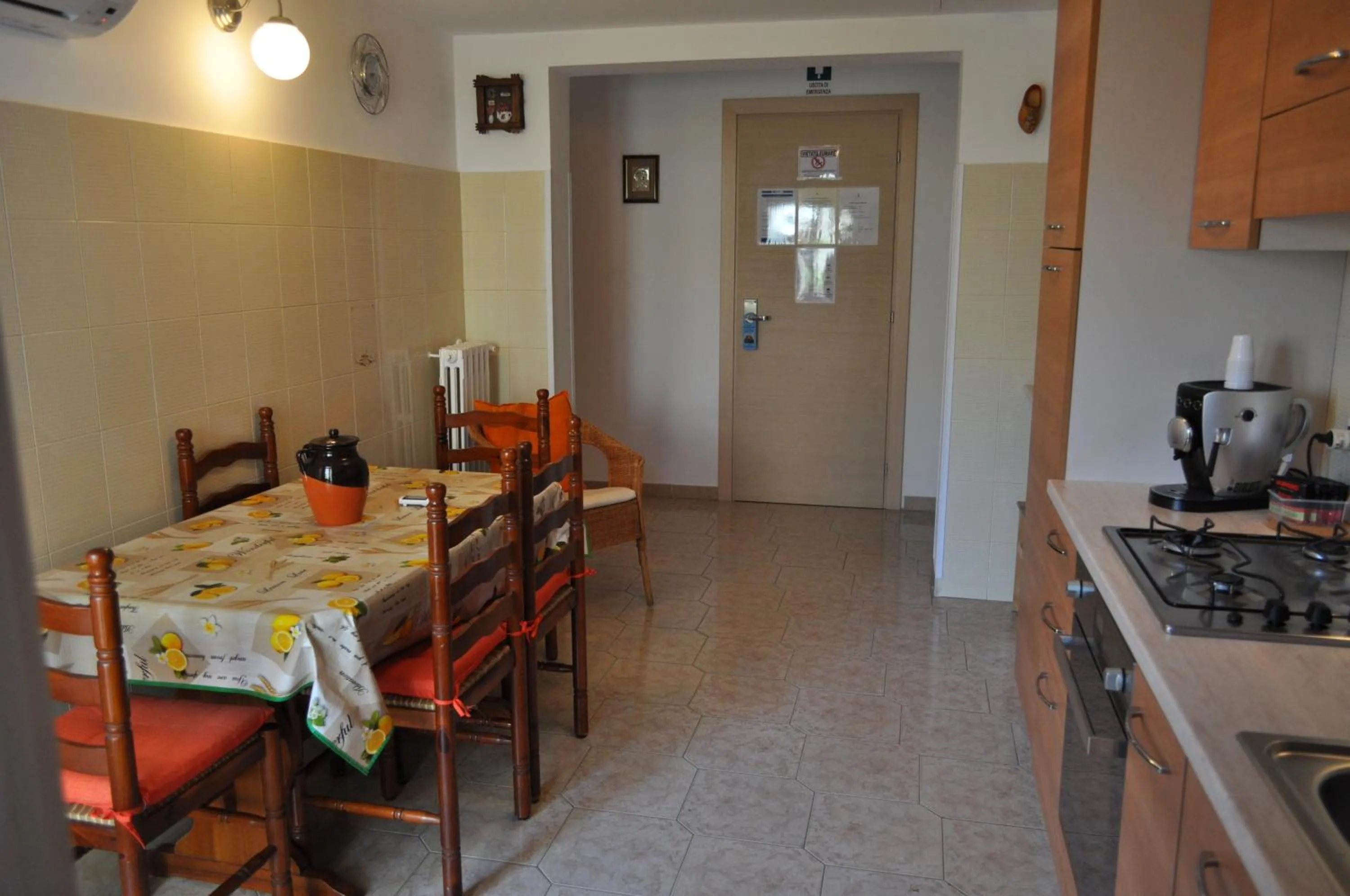 Kitchen or kitchenette in 7 Contrade