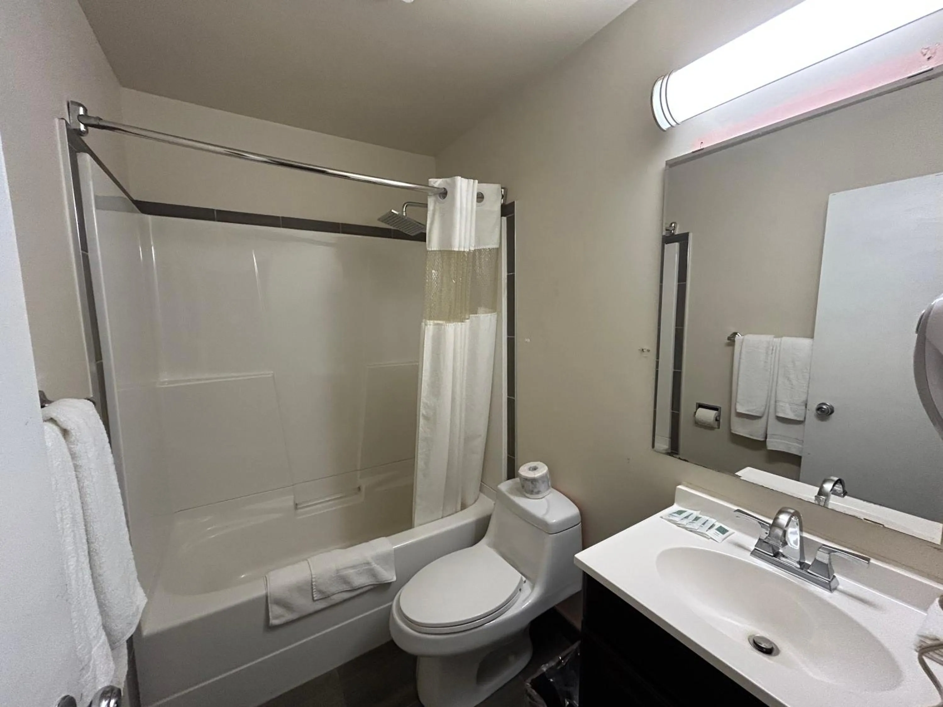 Travelodge by Wyndham Valleyview AB