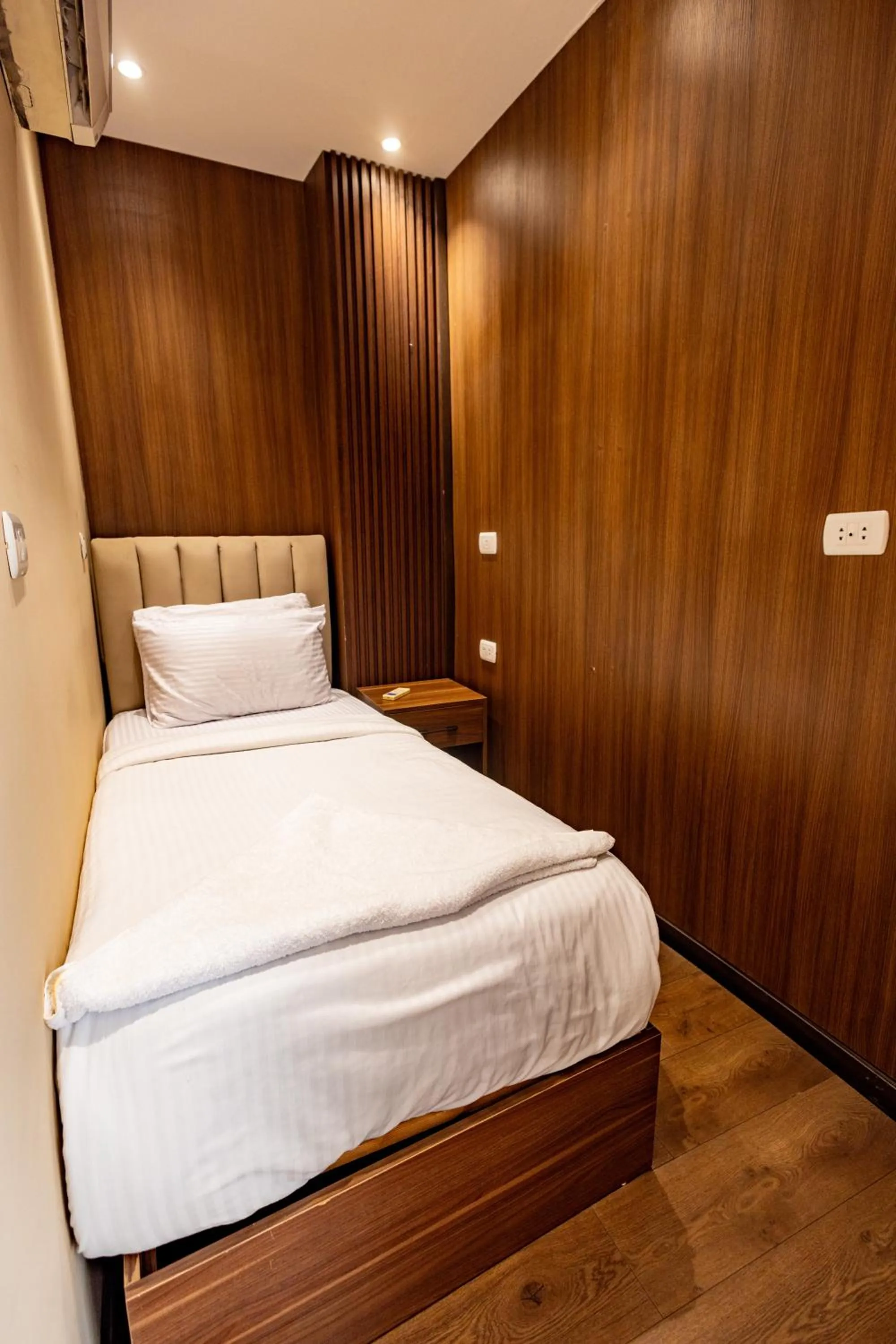 Bed in The Palace Pyramids View Hotel