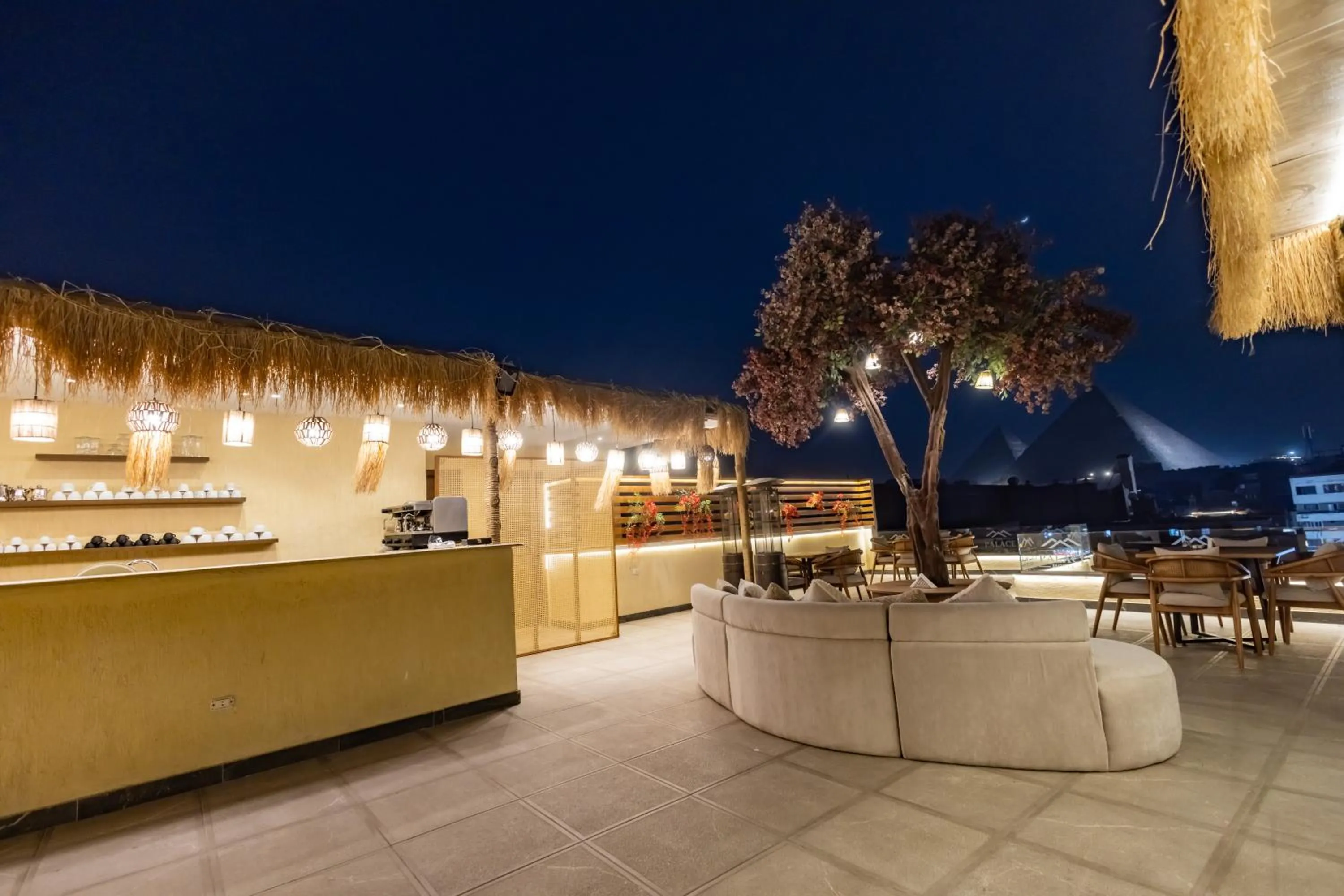 Night in The Palace Pyramids View Hotel