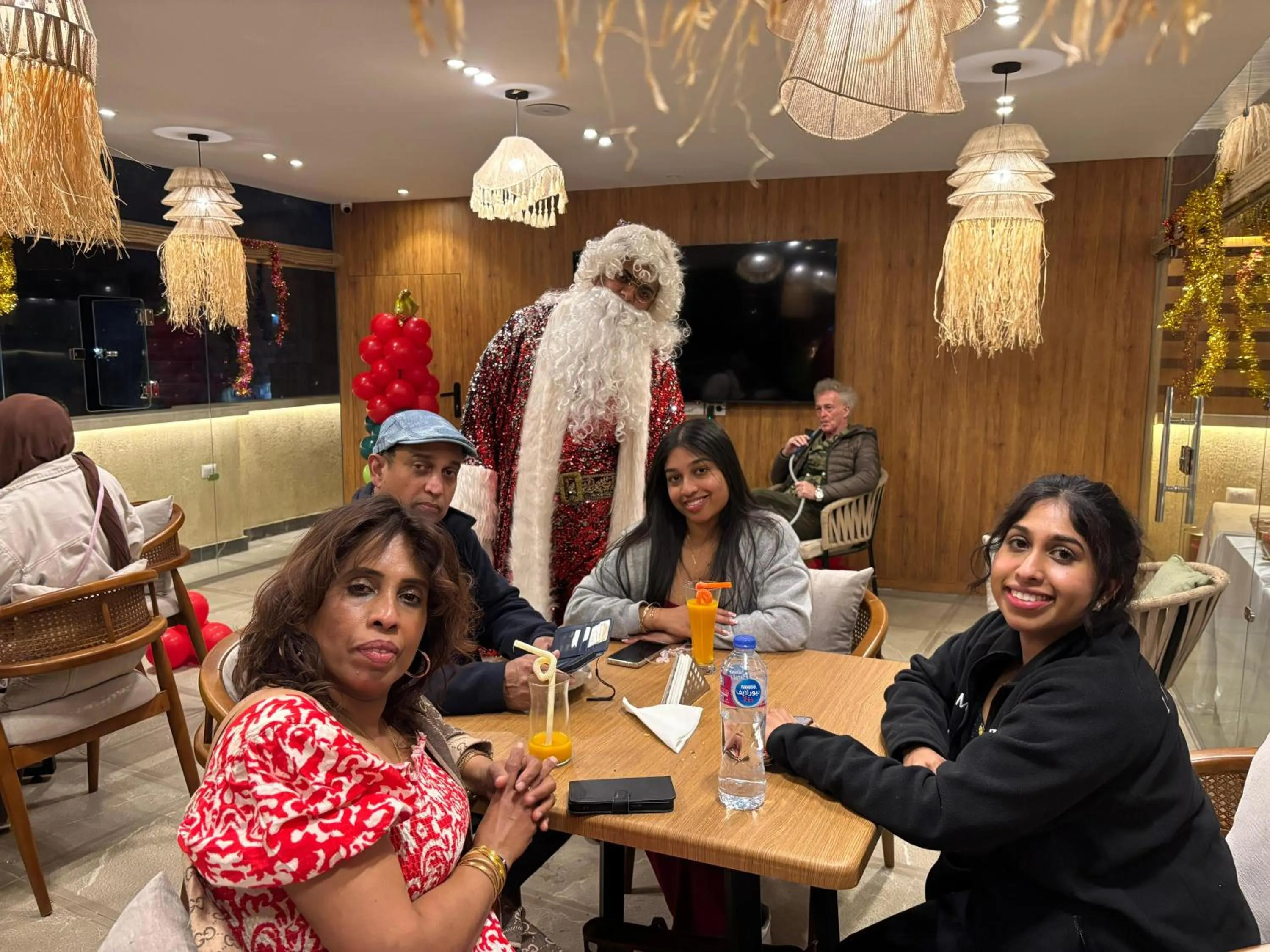 Restaurant/places to eat in The Palace Pyramids View Hotel