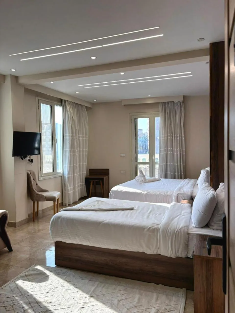 Photo of the whole room, Bed in The Palace Pyramids View Hotel