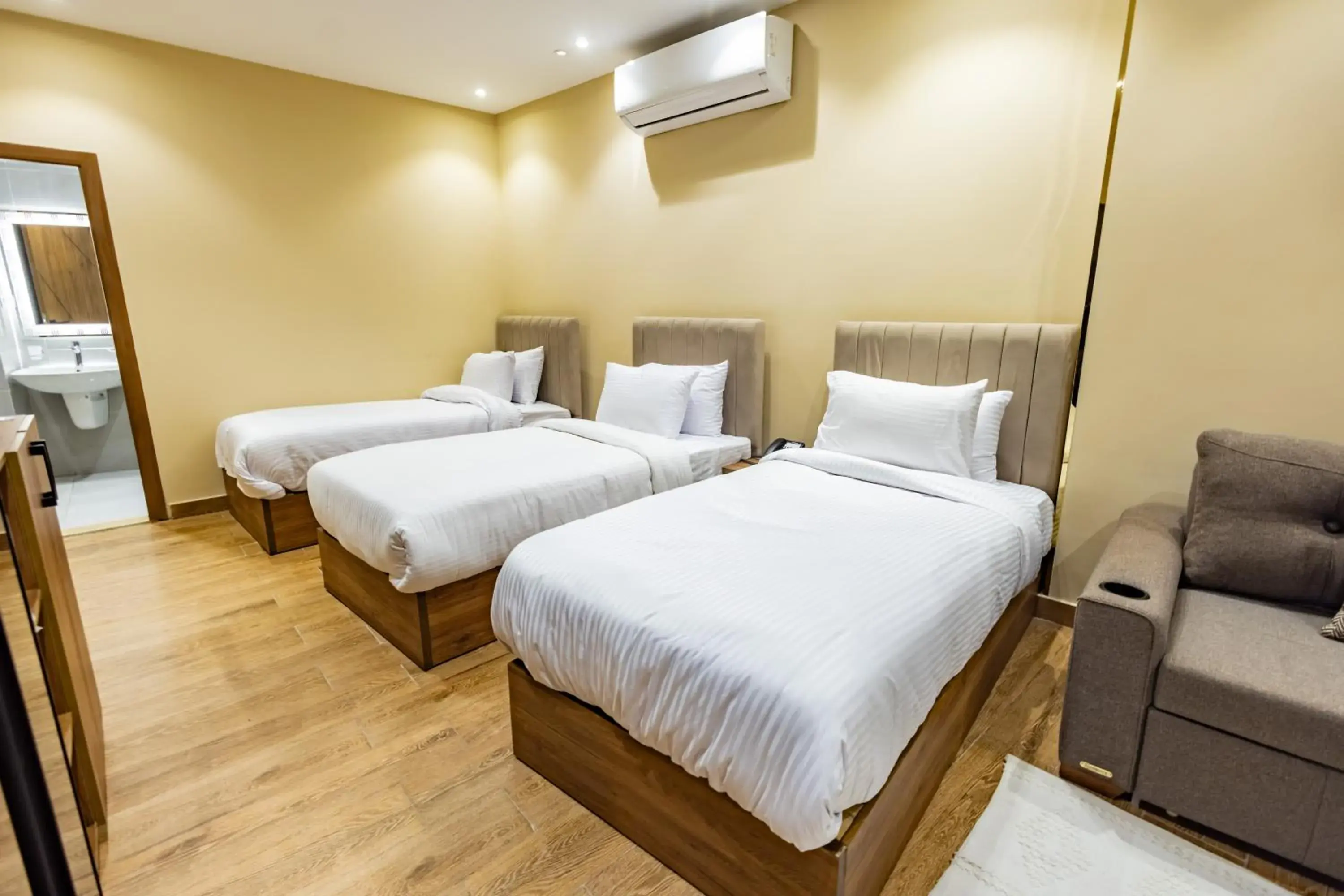 Deluxe Triple Room in The Palace Pyramids View Hotel Deluxe Triple Room in The Palace Pyramids View Hotel