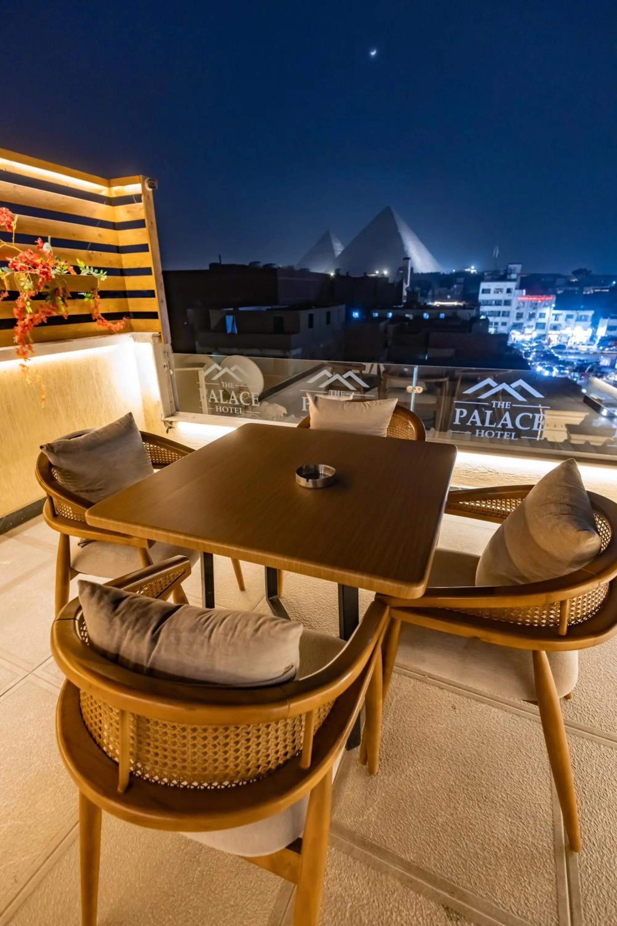 Night in The Palace Pyramids View Hotel