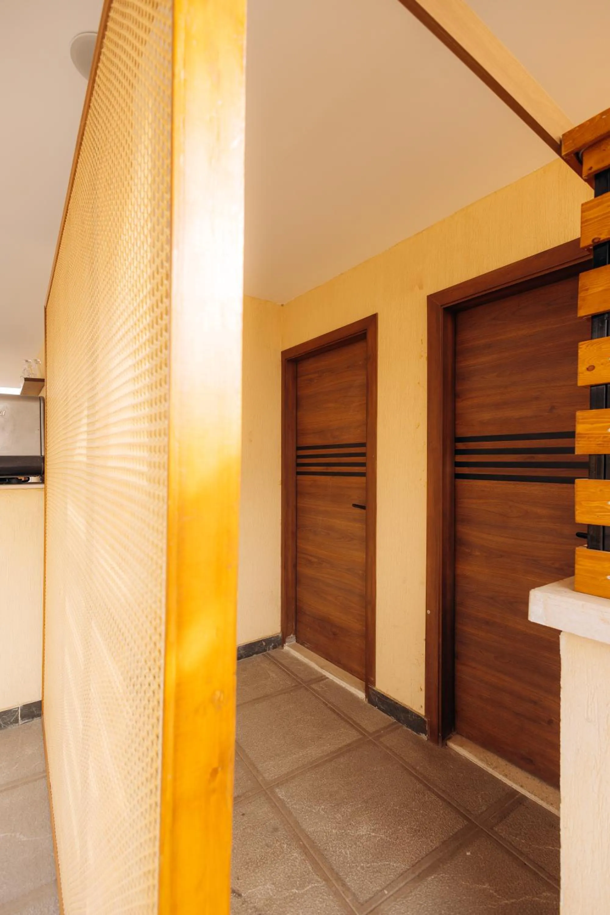 wardrobe in The Palace Pyramids View Hotel