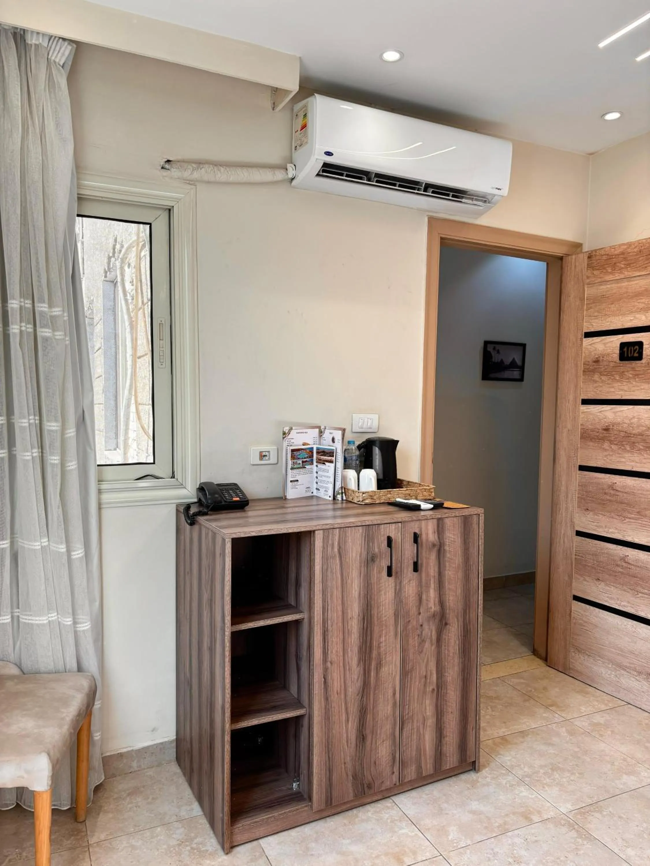 minibar in The Palace Pyramids View Hotel