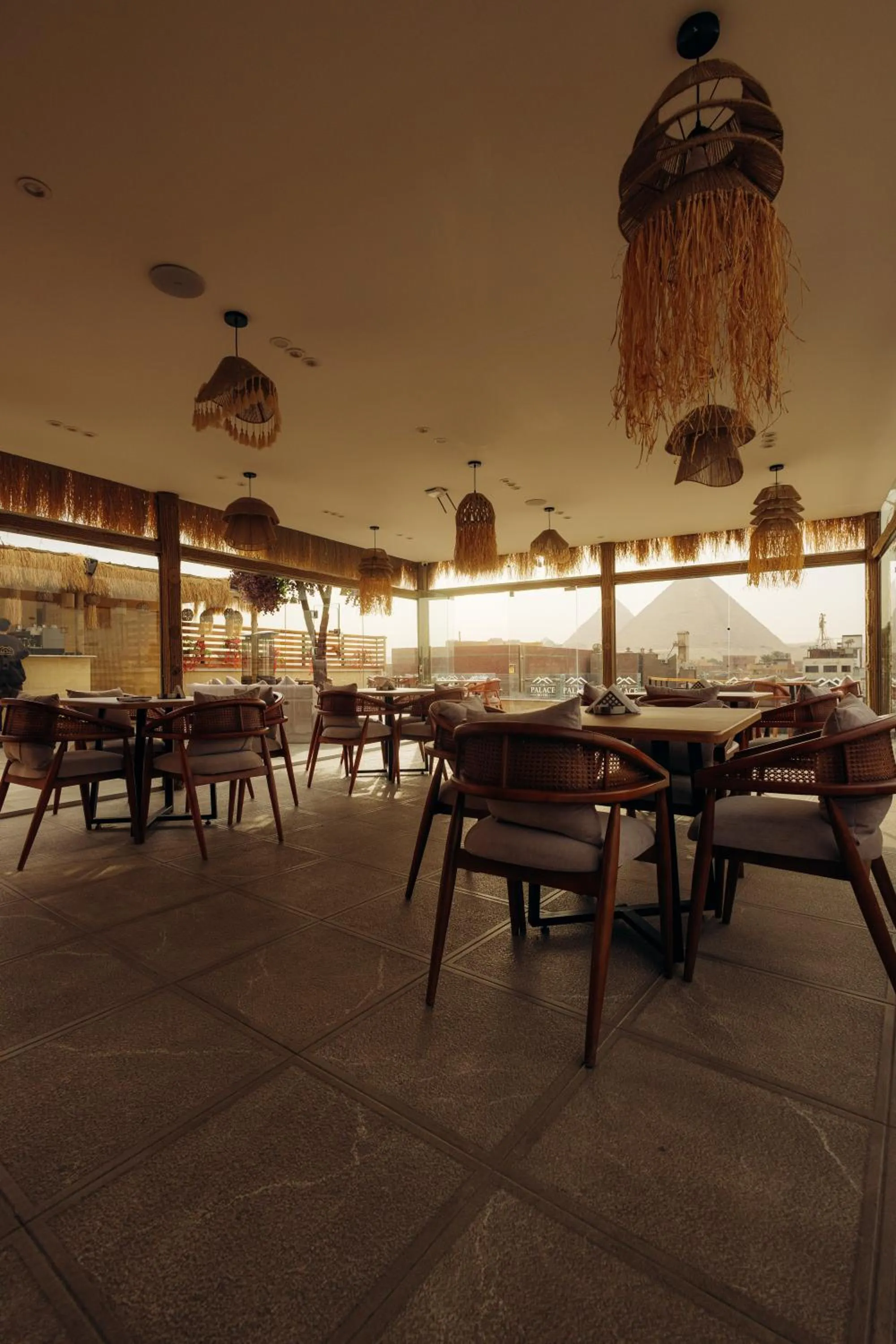 Restaurant/places to eat in The Palace Pyramids View Hotel