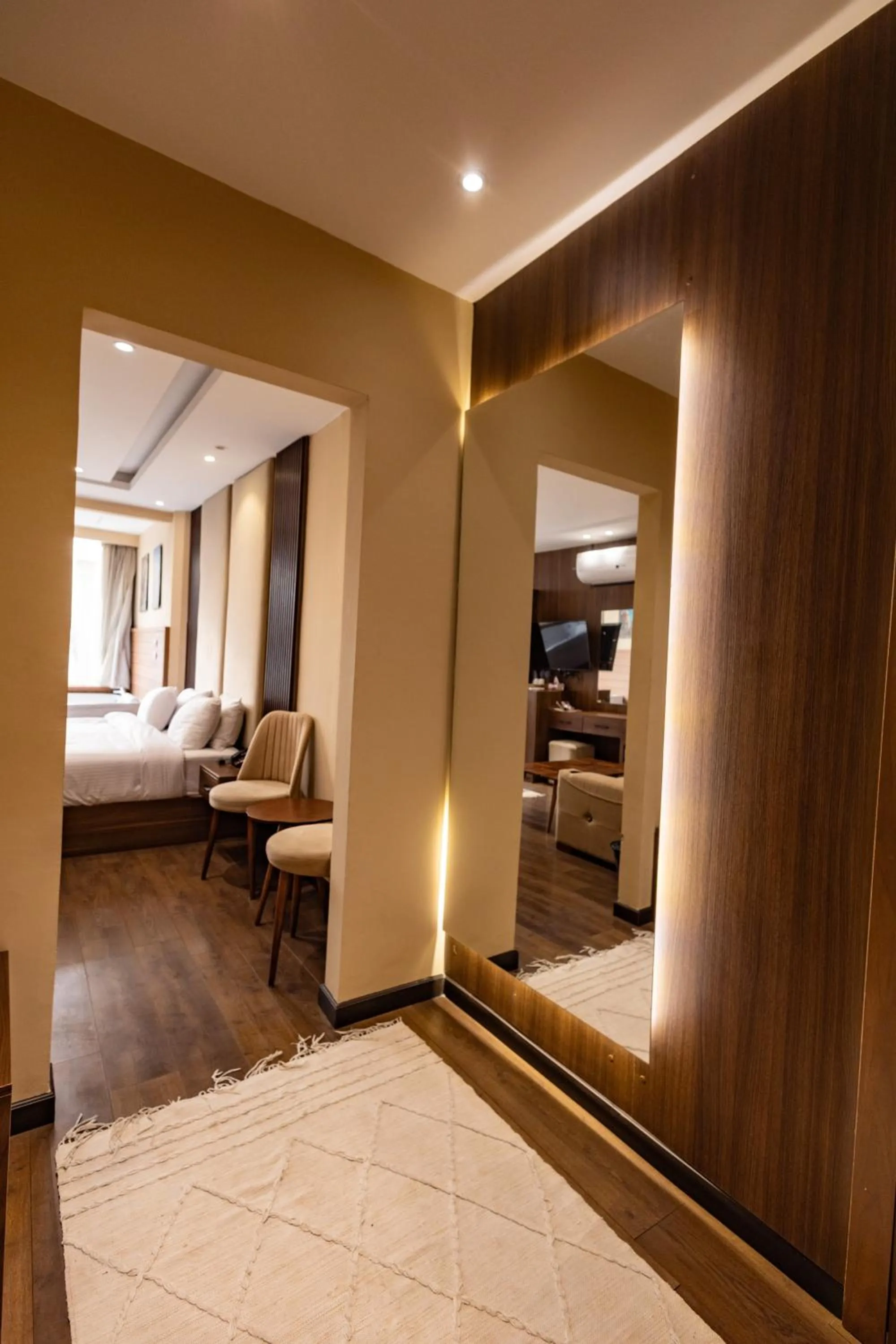 Photo of the whole room, Bed in The Palace Pyramids View Hotel