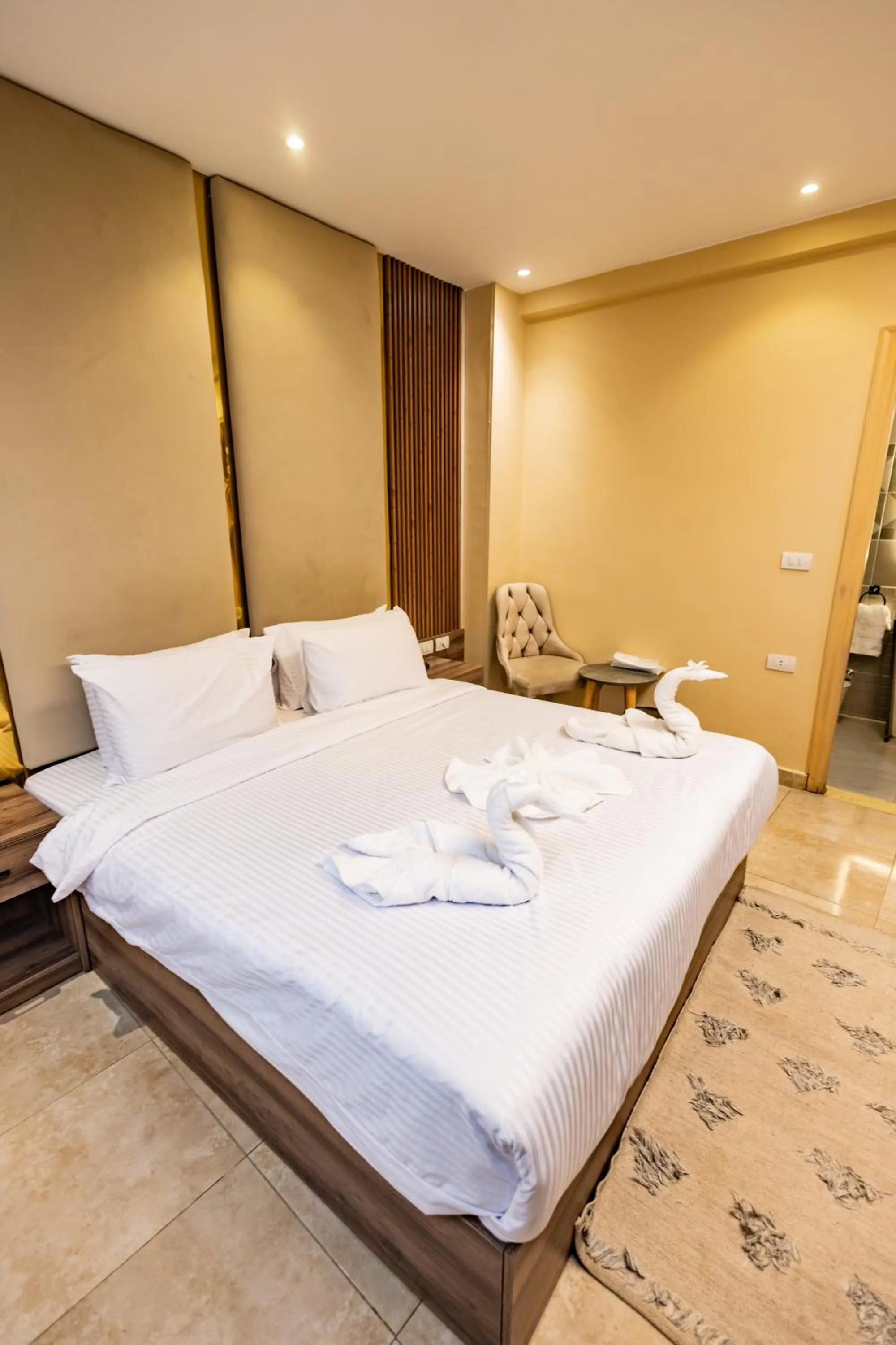 Photo of the whole room, Bed in The Palace Pyramids View Hotel