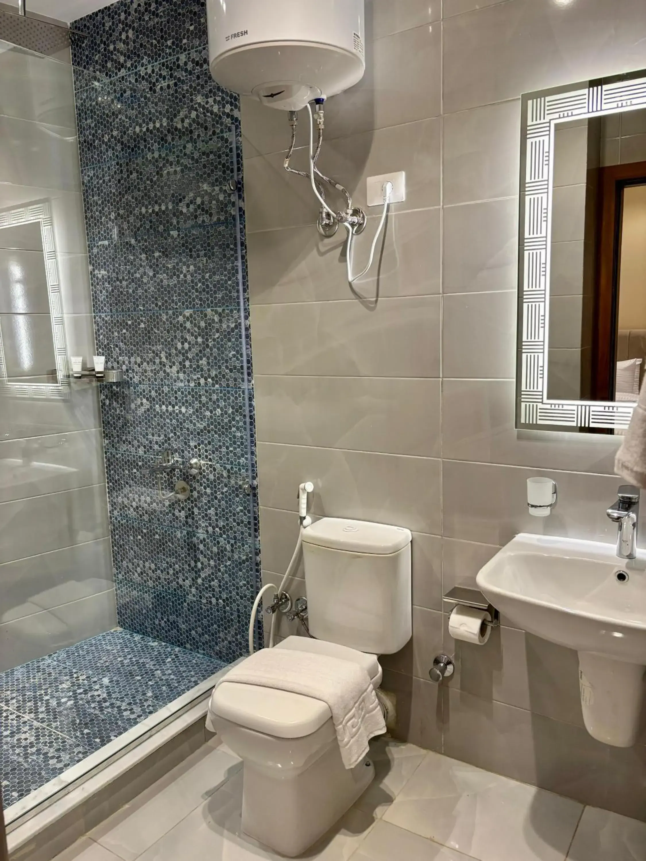 Shower in The Palace Pyramids View Hotel Shower in The Palace Pyramids View Hotel