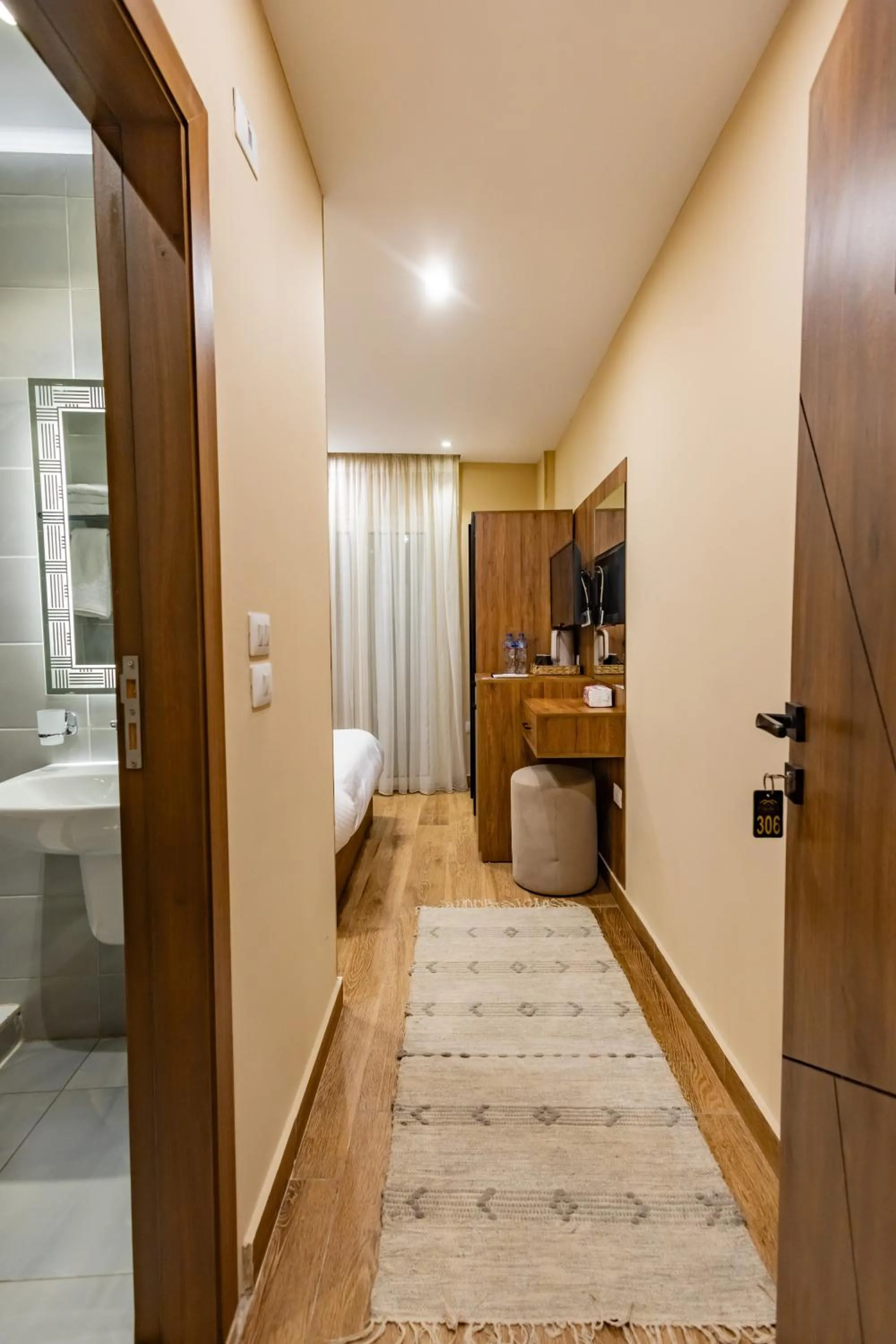 Photo of the whole room, Bed in The Palace Pyramids View Hotel