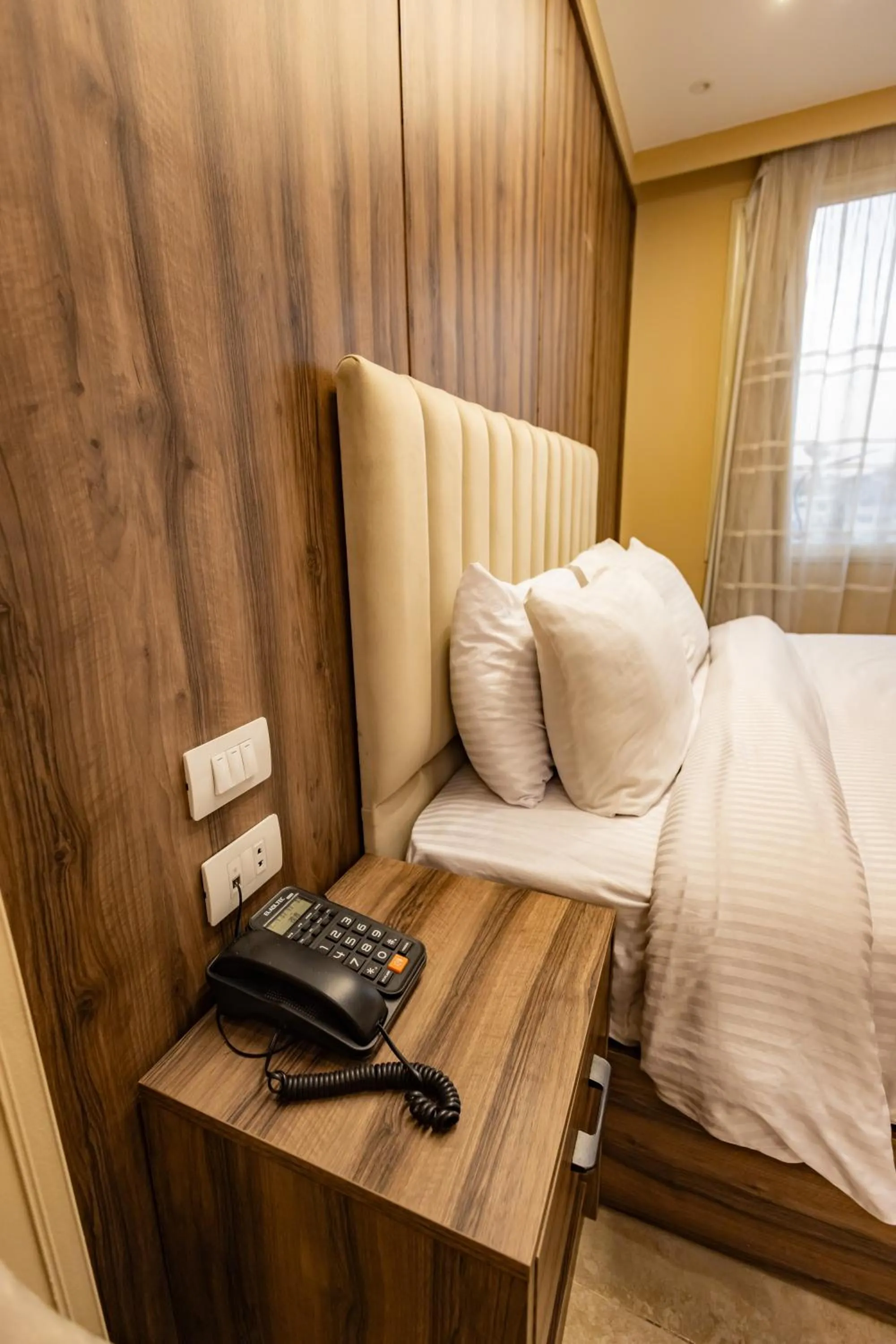 Photo of the whole room, Bed in The Palace Pyramids View Hotel